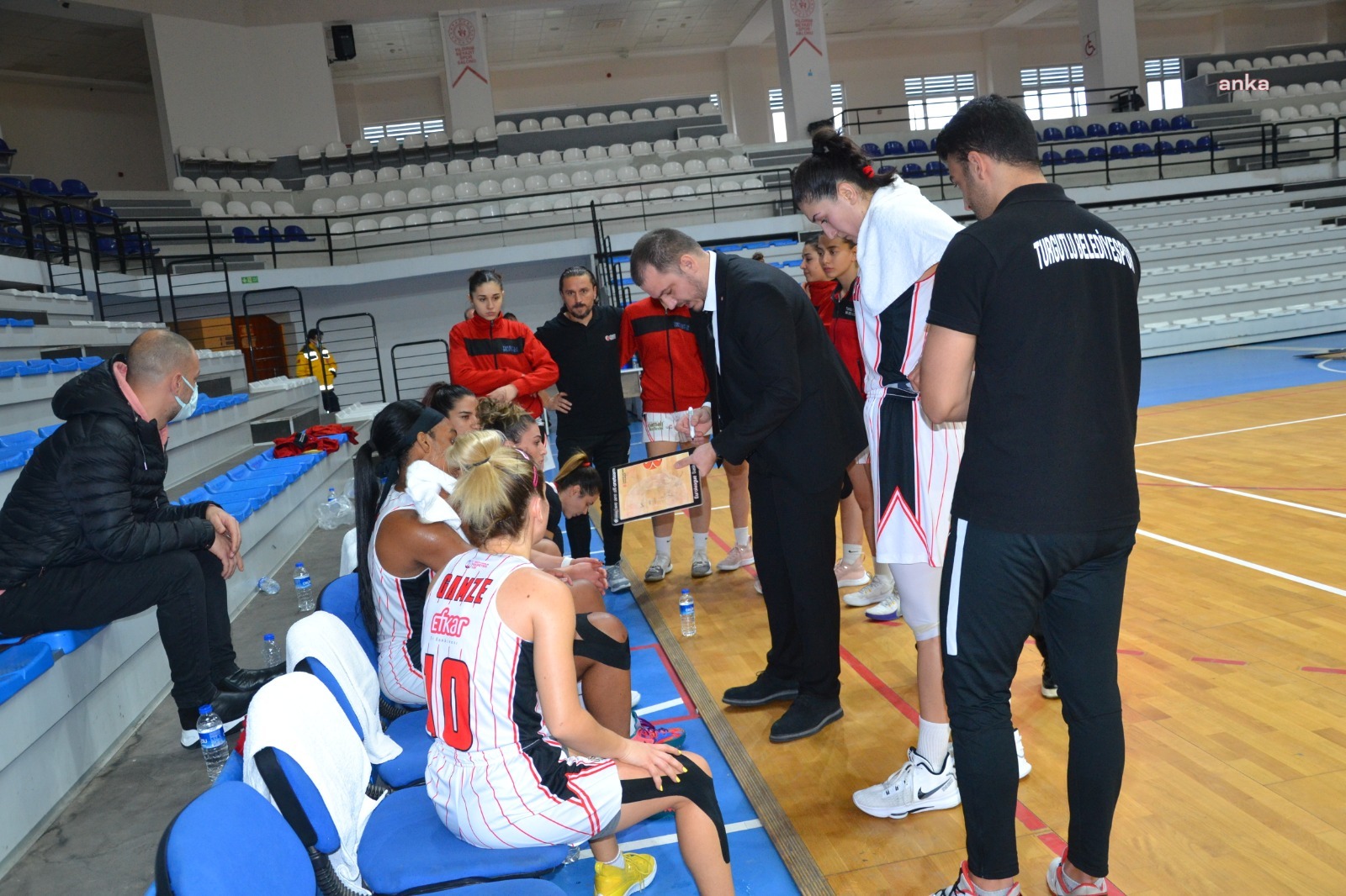TURGUTLU BELEDİYESPOR KADIN BASKETBOL TAKIMI BALIKESİR DEPLASMANINDA
