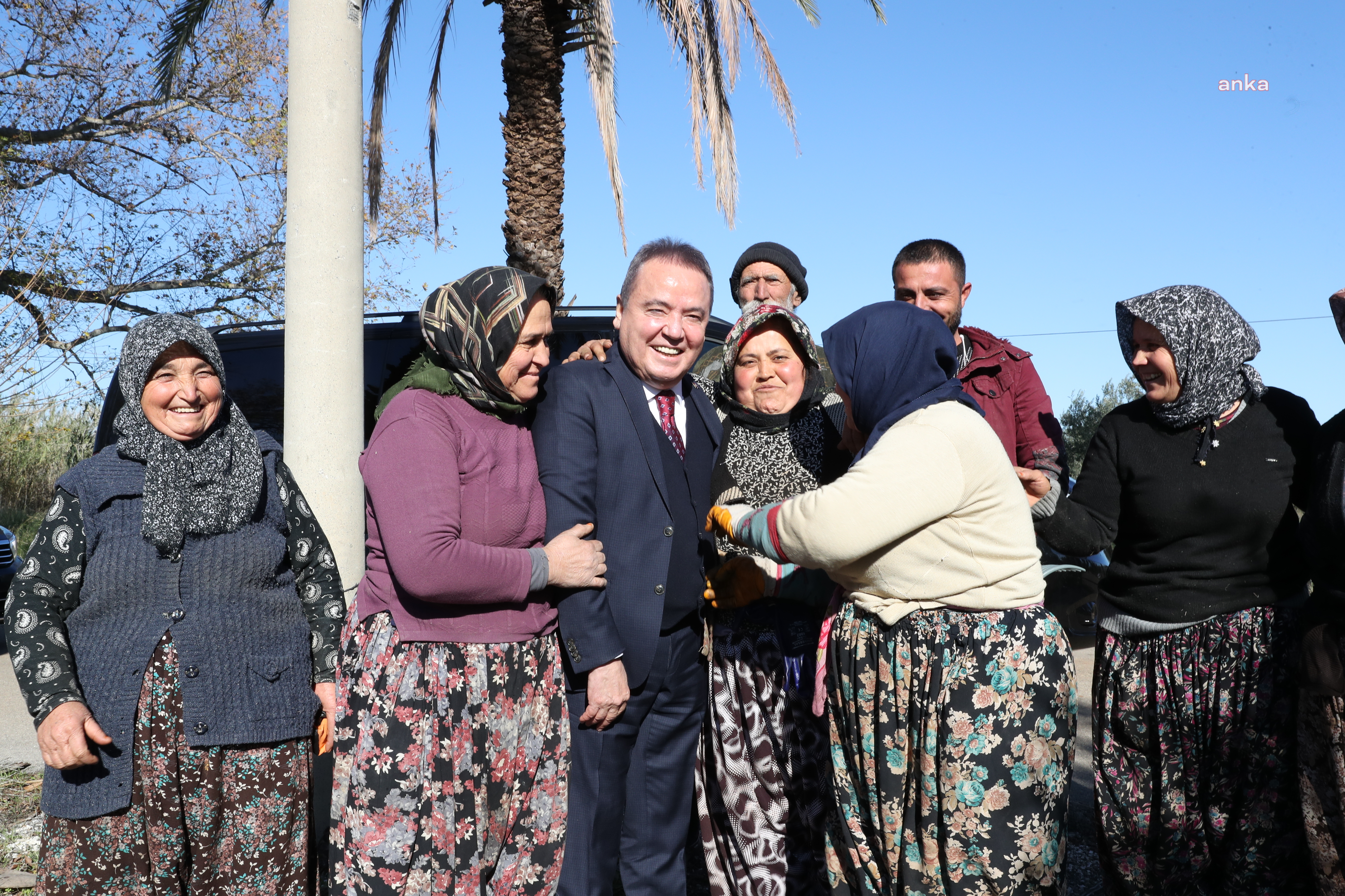 MUHİTTİN BÖCEK, ZEYTİN PARK’I ZİYARET ETTİ