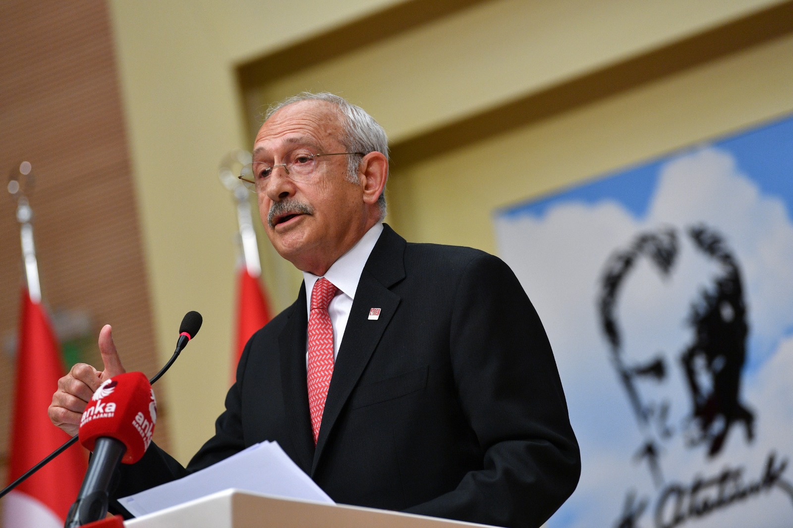 MERKEZ BANKASI FAİZ KARARINI AÇIKLADI