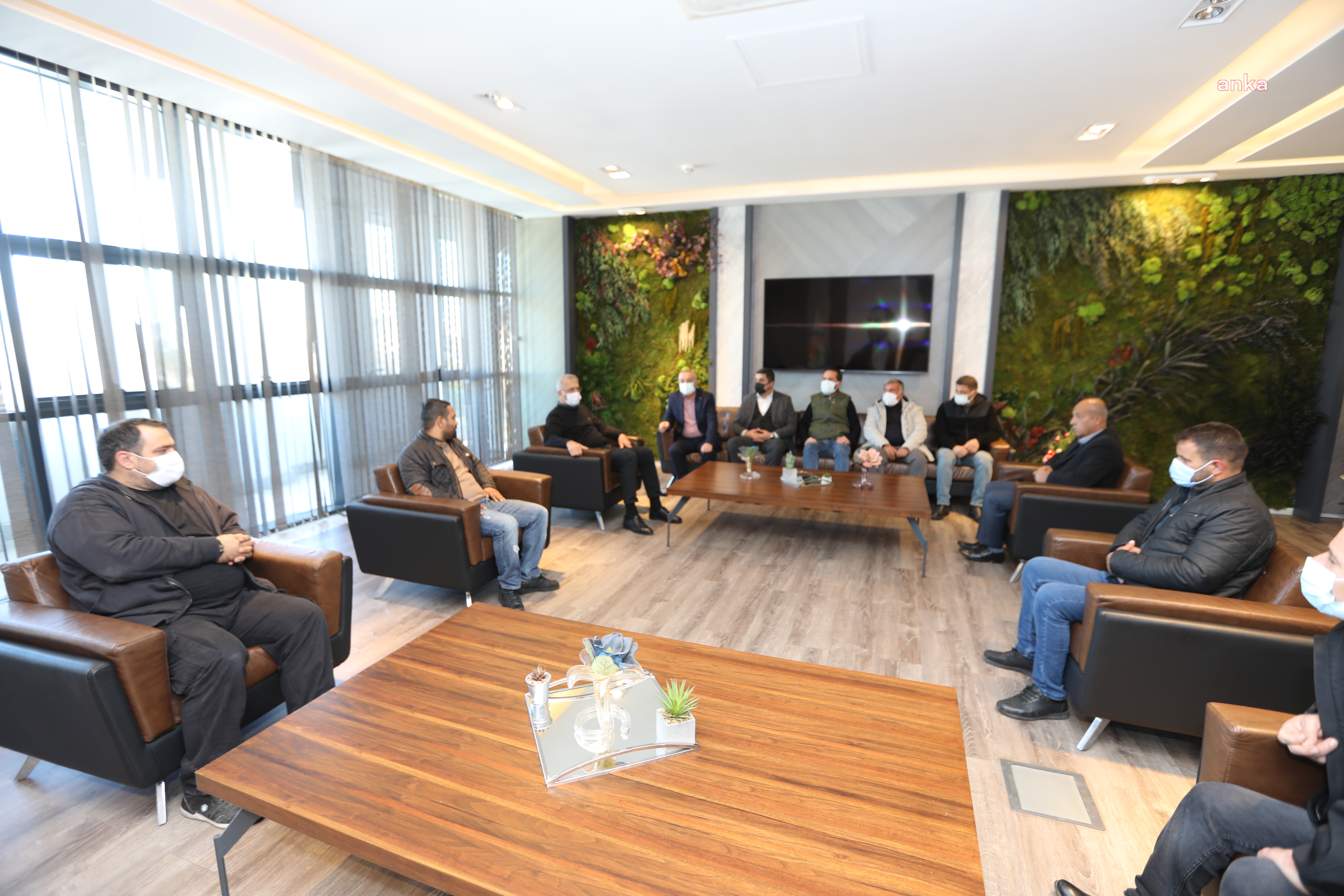 DİSK’TEN MEZİTLİ BELEDİYE BAŞKANI NEŞET TARHAN’A TEŞEKKÜR ZİYARETİ
