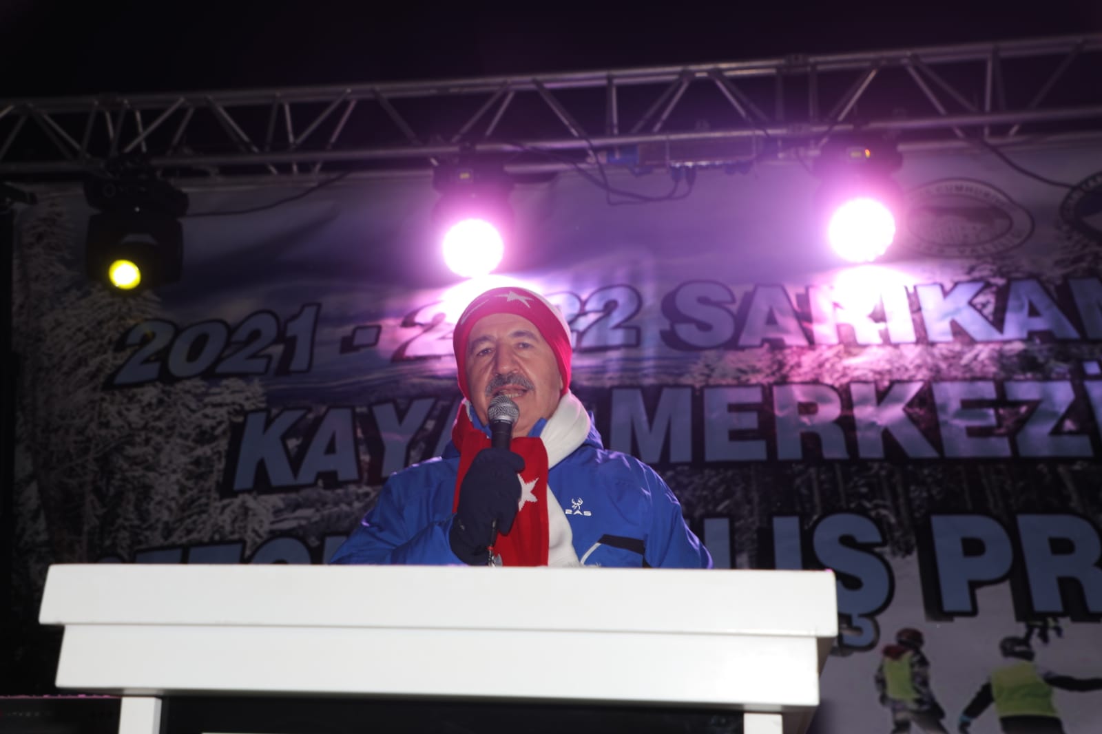 SARIKAMIŞ’TA KAYAK SEZONU AÇILDI