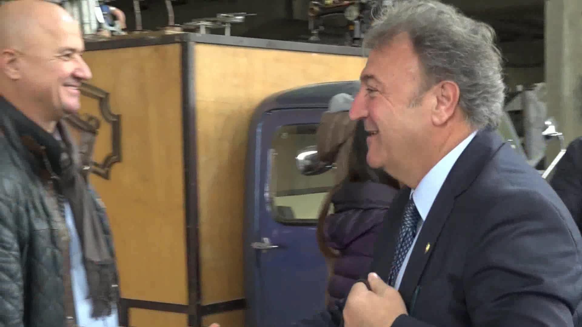 BORNOVA ANTİKA PAZARI AÇILDI