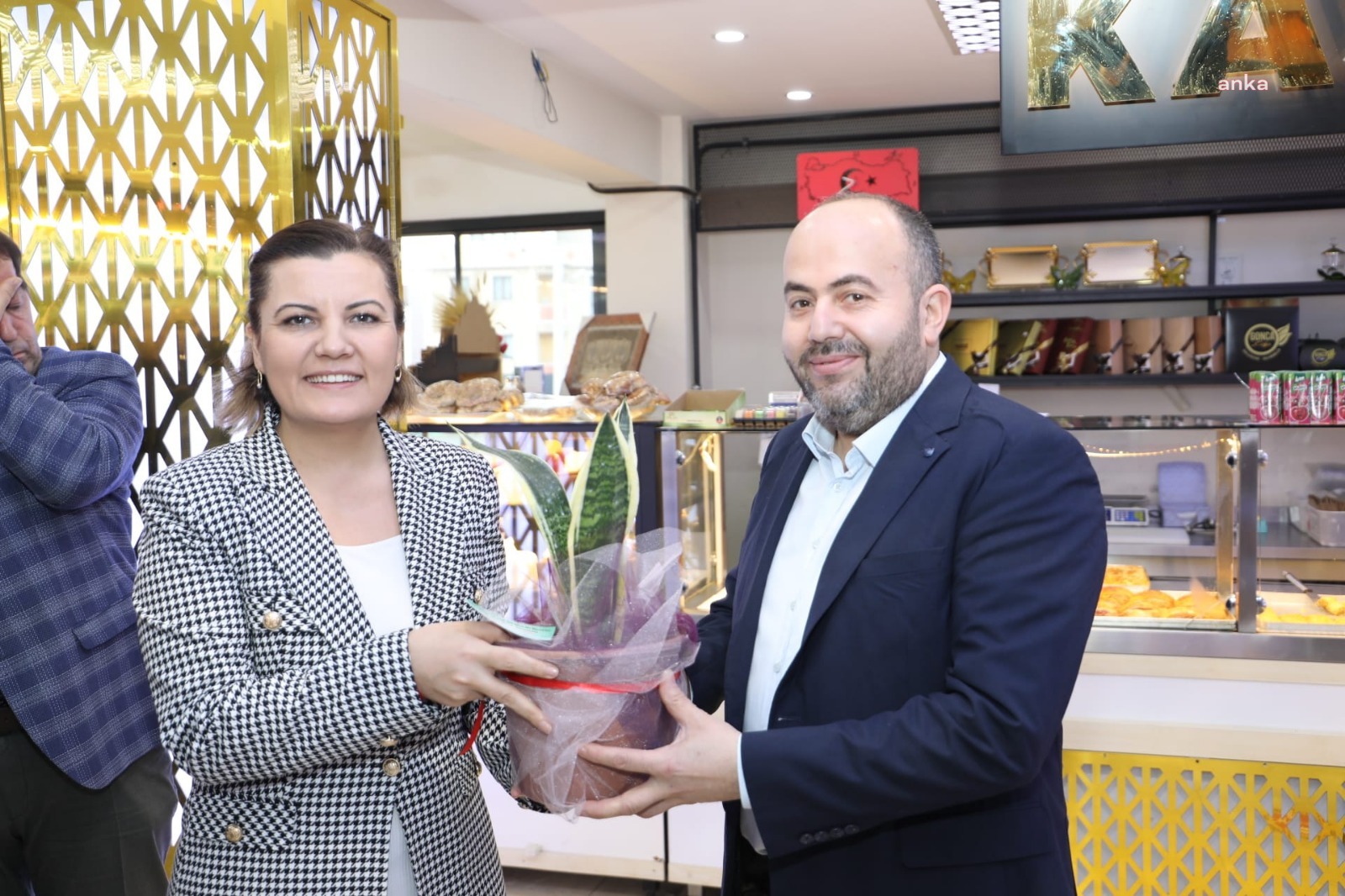 İZMİT BELEDİYE BAŞKANI FATMA KAPLAN HÜRRİYET’TEN HAYIRLI OLSUN ZİYARETİ