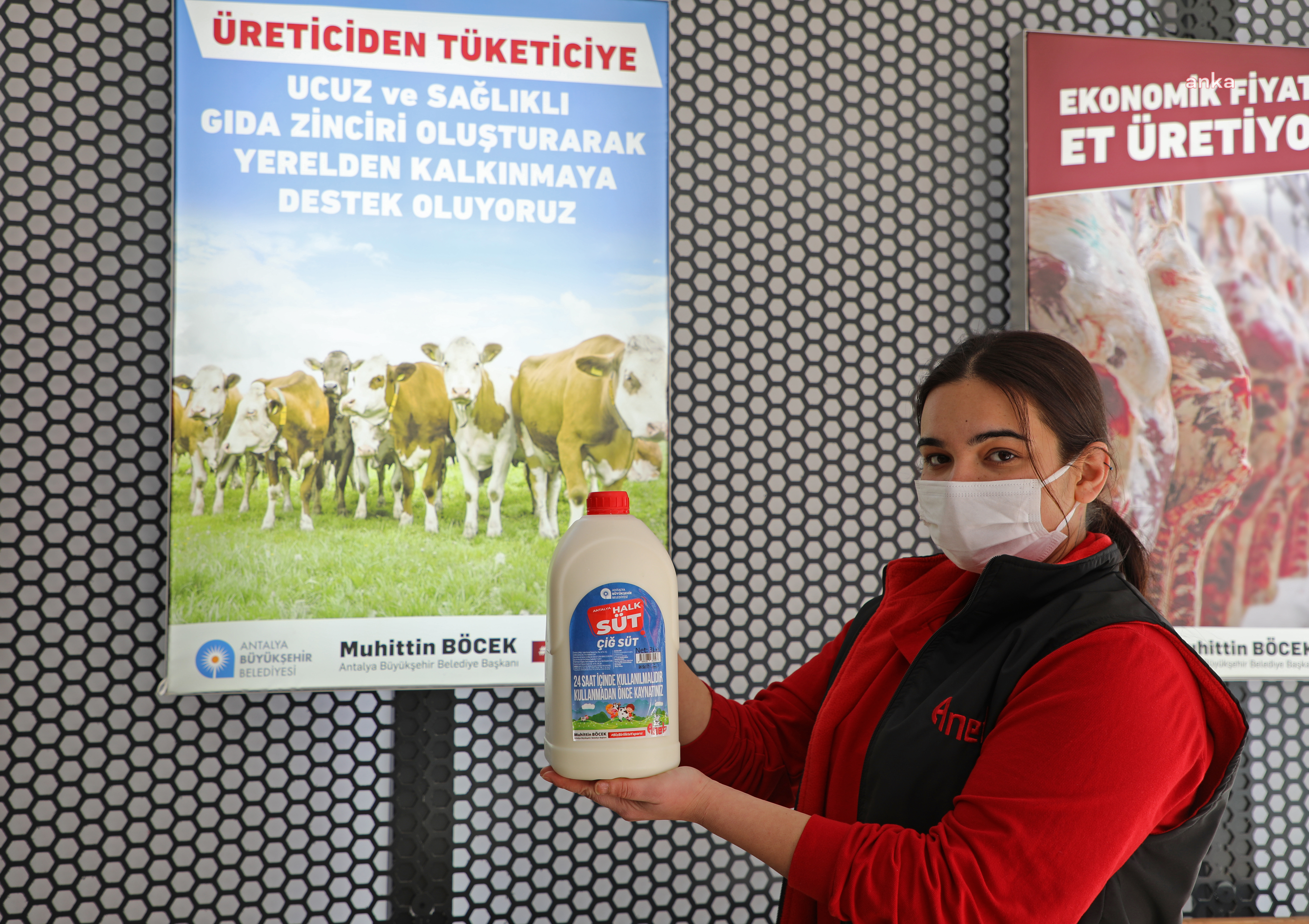 ANTALYA BÜYÜKŞEHİR ÇİĞ HALK SÜT SATIŞINA BAŞLADI