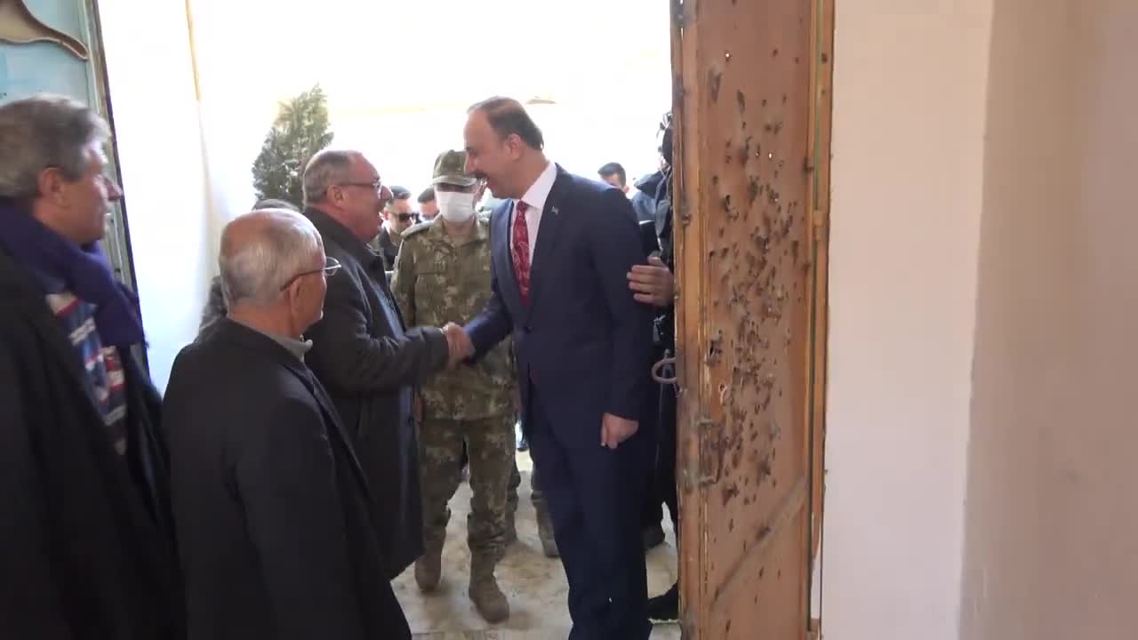 ŞANLIURFA VALİSİ RESULAYN'DA NOEL AYİNİNE KATILDI