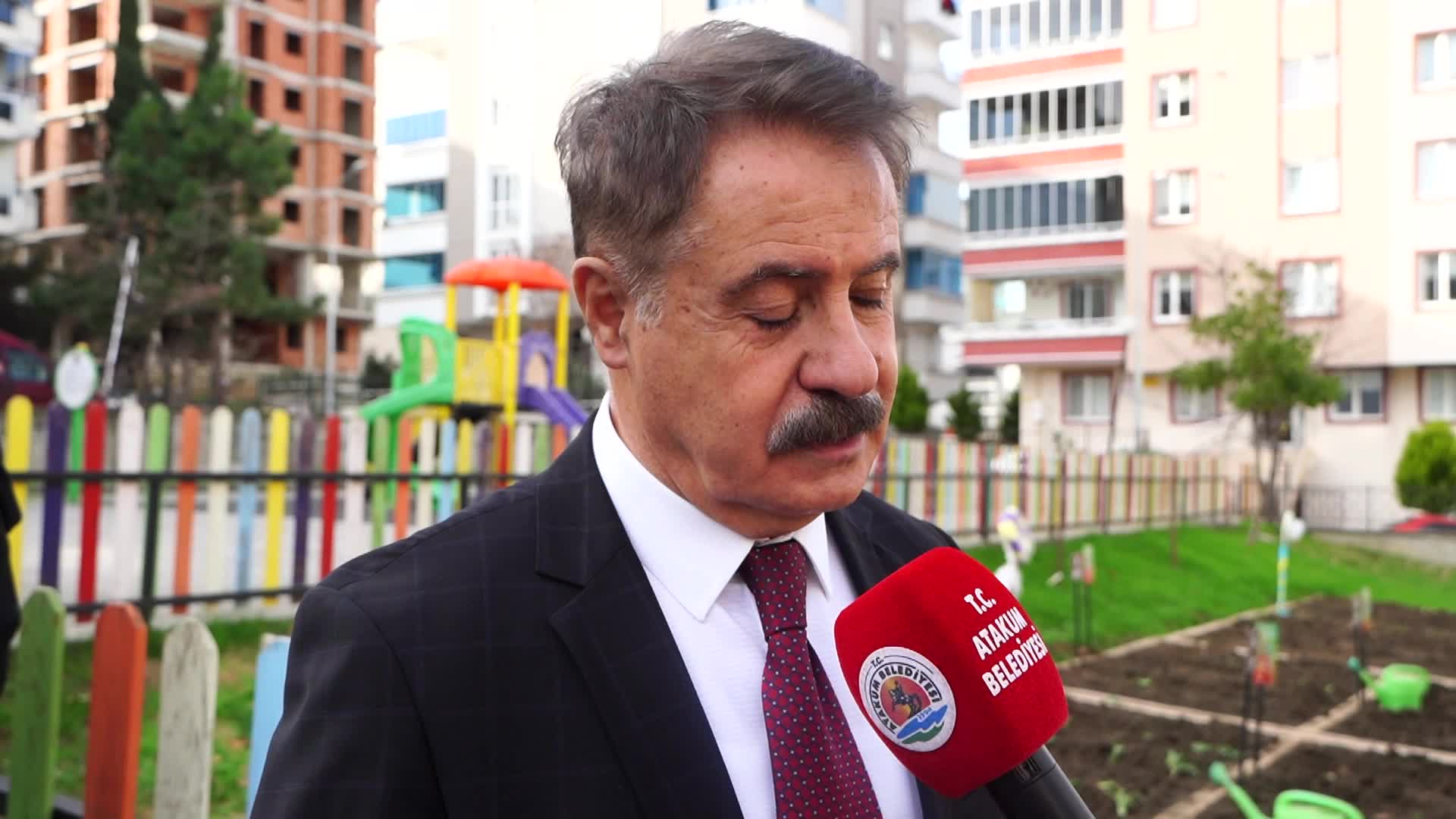 ATAKUM'DA ÇOCUKLAR KIŞLIK SEBZE DİKTİ