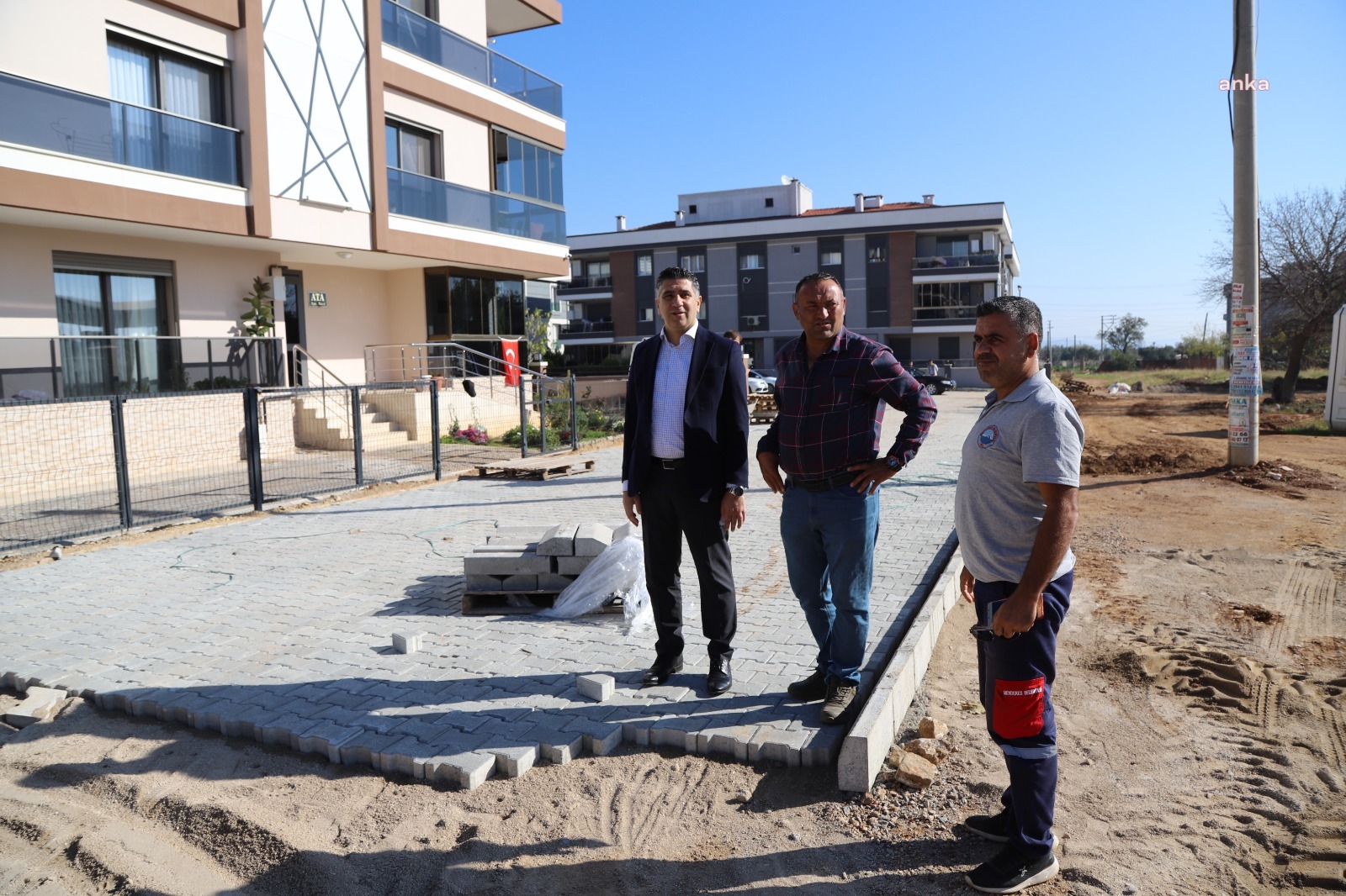 MENDERES BELEDİYE BAŞKANI KAYALAR: "MENDERES’TE YENİLENMEYEN YOL KALMAYACAK"