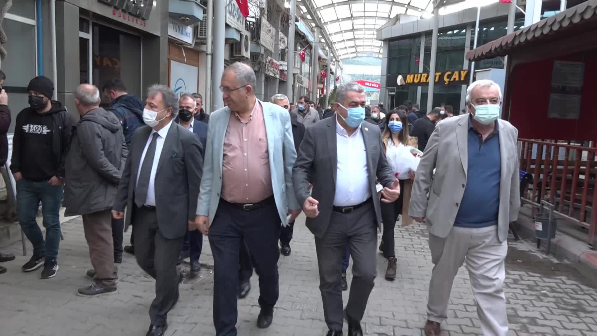 İZMİRLİ NAKLİYECİ: "ANKARA'DAN 2 BİN 500 LİRAYA GELDİM. KAZANACAĞIM PARA 100 LİRA"