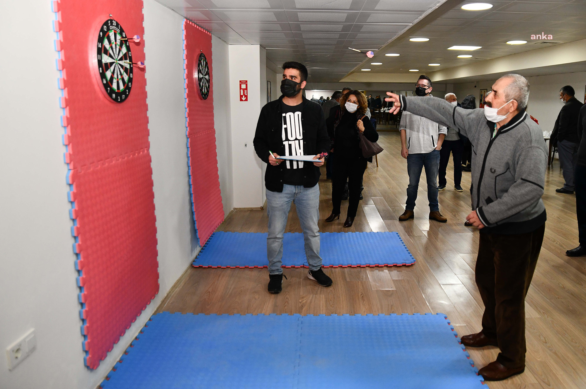 TEPEBAŞI'NIN MUHTARLARI, DART TURNUVASINDA BULUŞTU