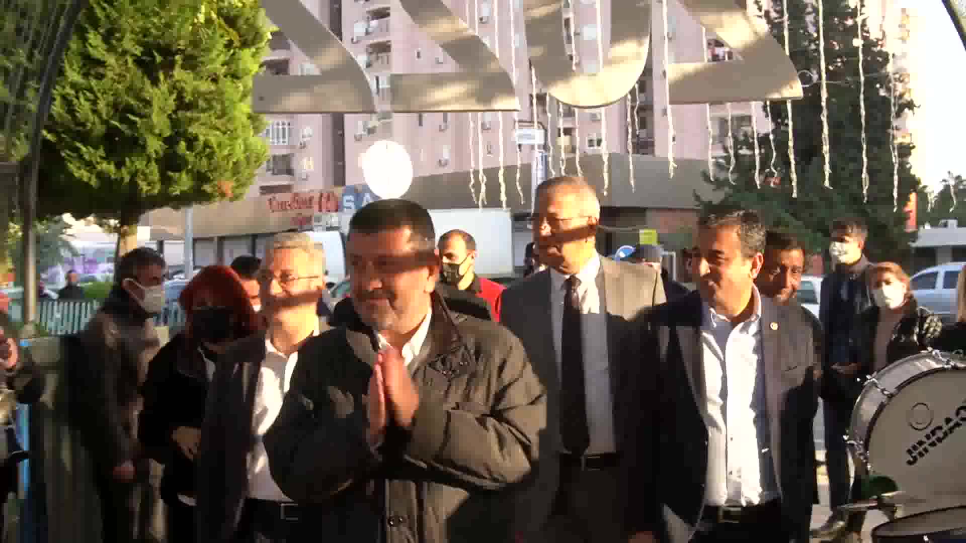MEZİTLİ’DE YILBAŞI EĞLENCESİ BAŞLADI