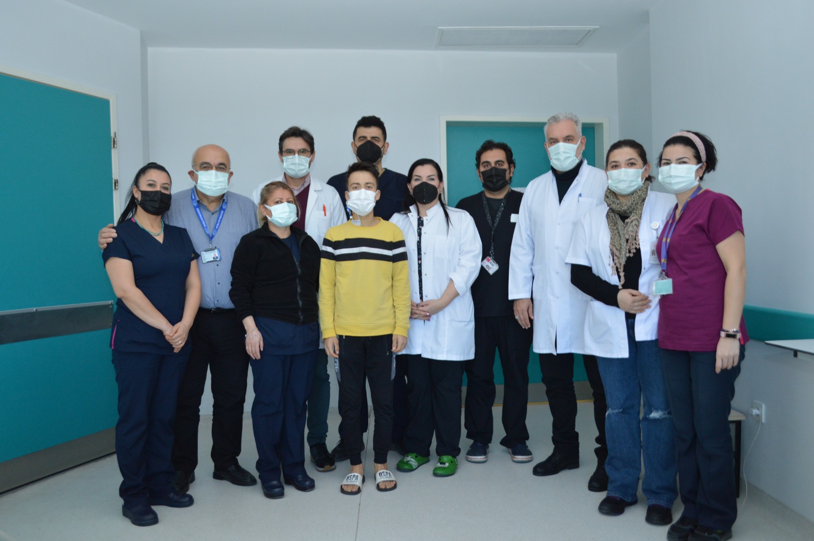 MUĞLA EĞİTİM VE ARAŞTIRMA HASTANESİ’NDE CANLIDAN CANLIYA İLK BÖBREK NAKLİ YAPILDI