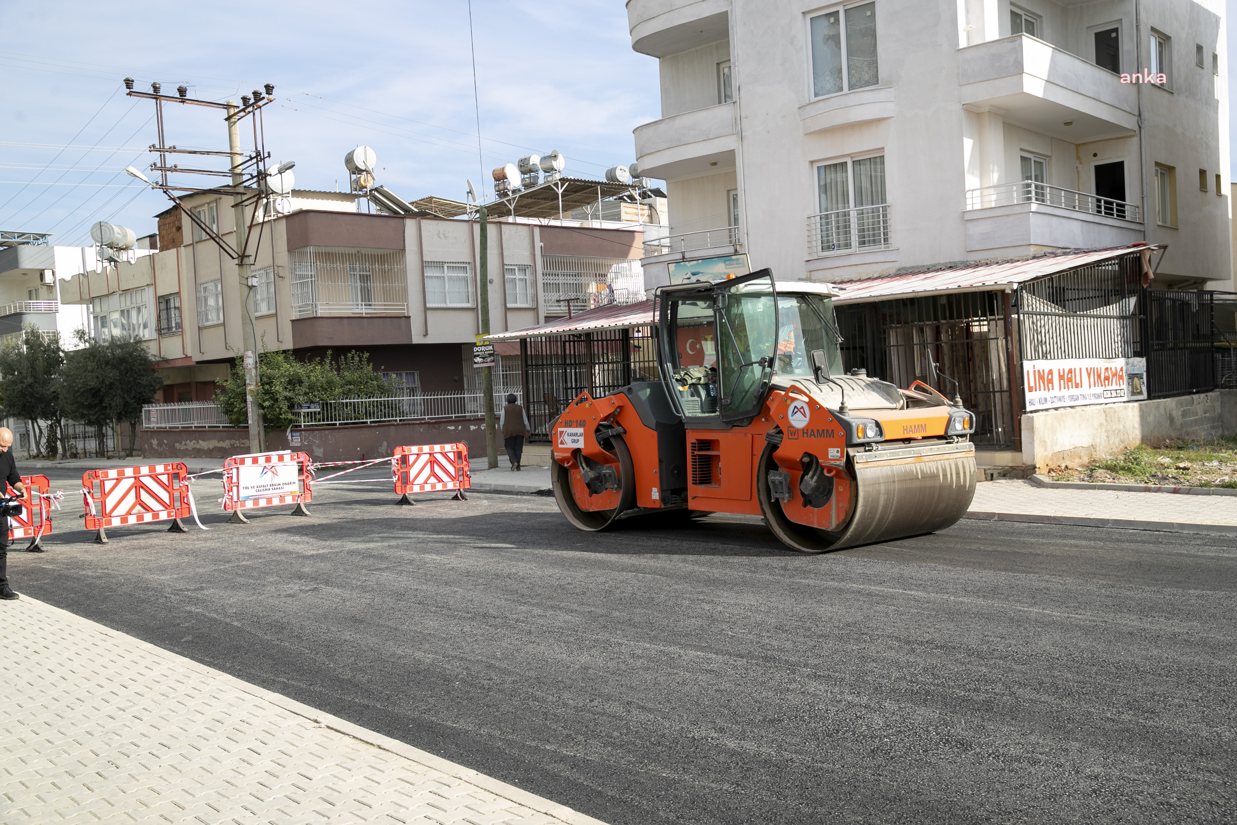 MERSİN'DE GÖÇMEN KATLI KAVŞAĞINA ALTERNATİF YOL YENİLENDİ