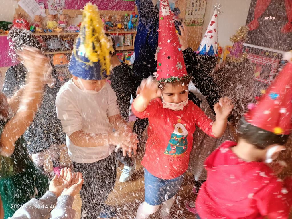 YENİ YIL ODUNPAZARI KREŞLERİNDE COŞKUYLA KUTLANDI