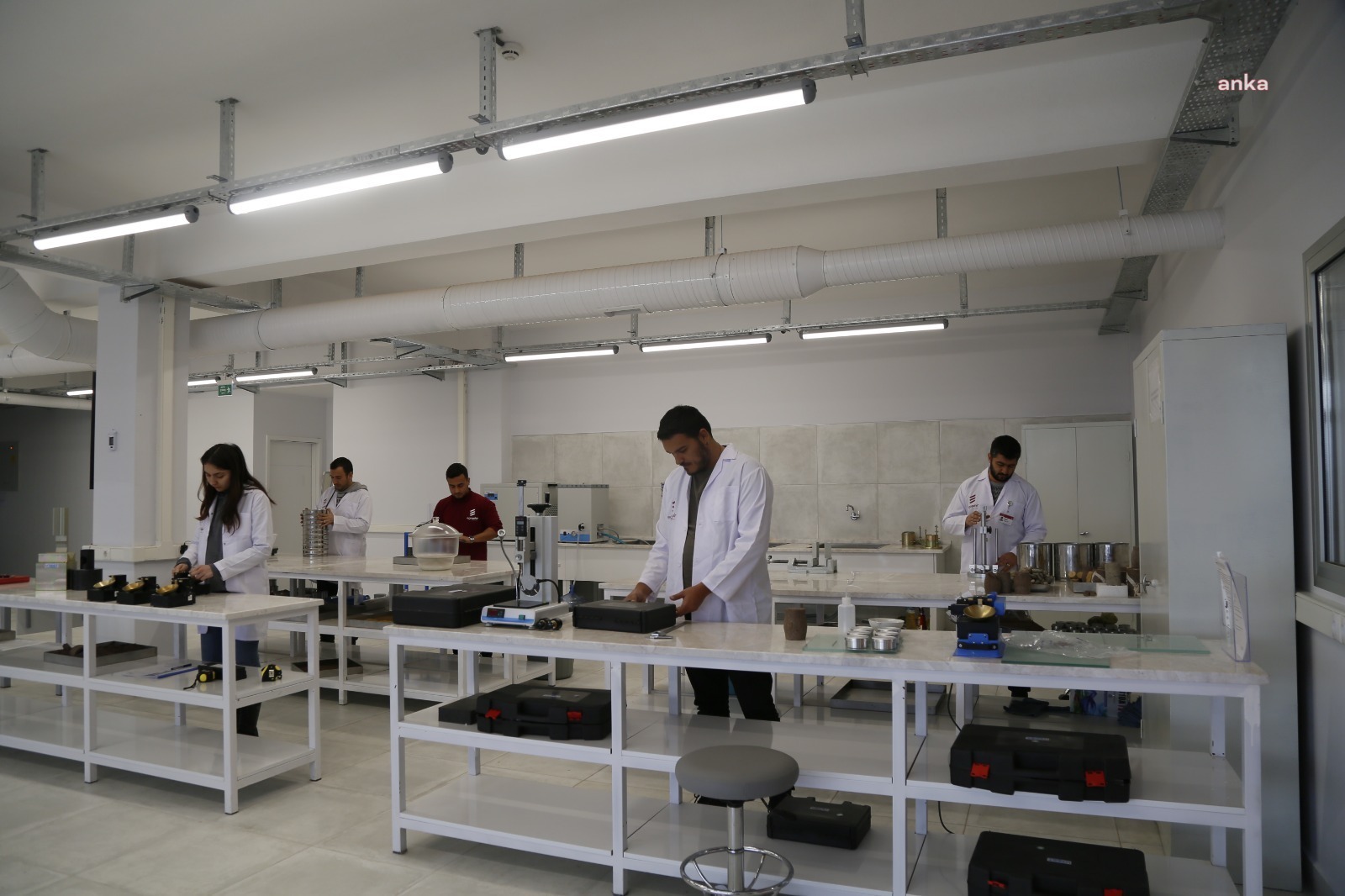 EGEŞEHİR LABORATUVARI’NA TSE ONAYI