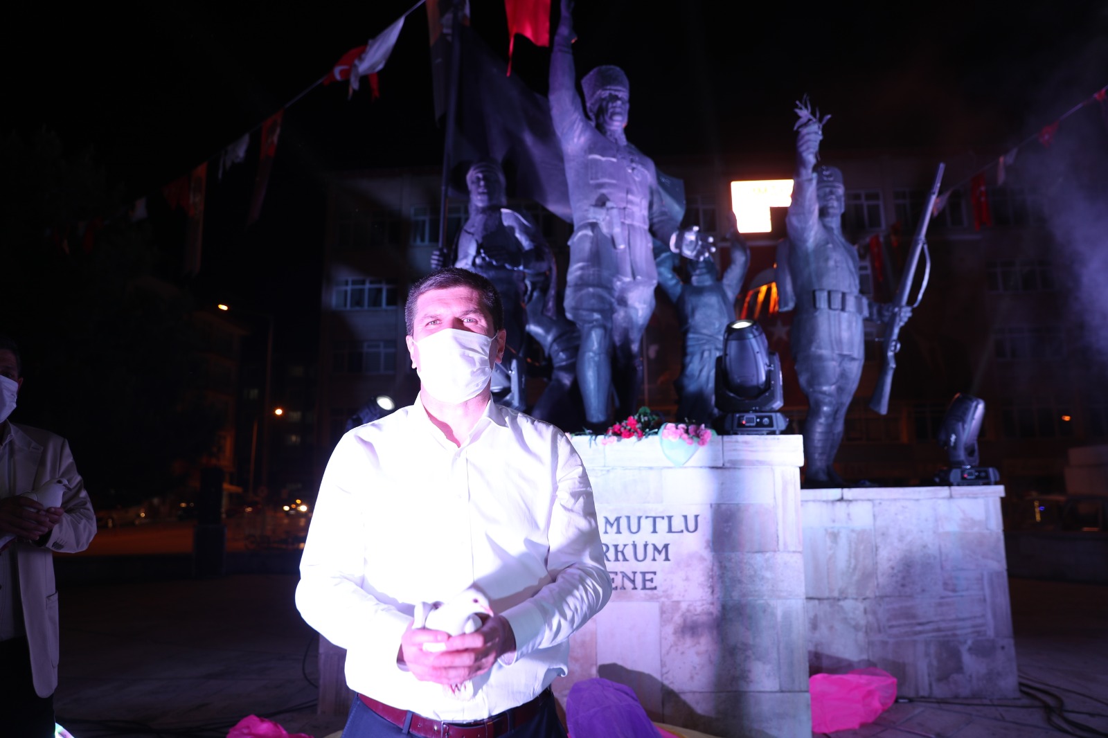 BURDUR'DA KORTEJLİ 19 MAYIS KUTLAMASI