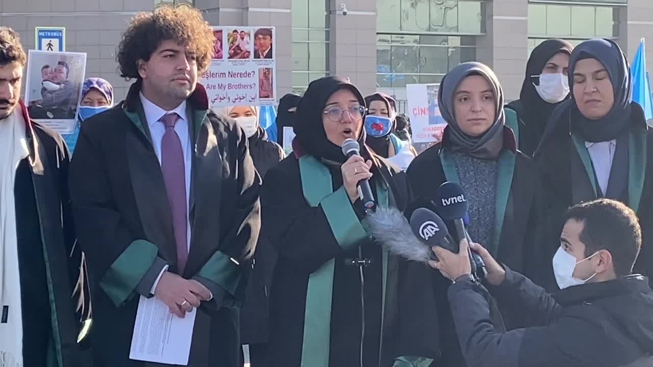 ÇİN'DE KAMPLARDA TUTULAN UYGUR TÜRKLERİNİN YAKINLARI, ÇİN YÖNETİCİLERİ HAKKINDA SUÇ DUYURUSUNDA BULUNDU