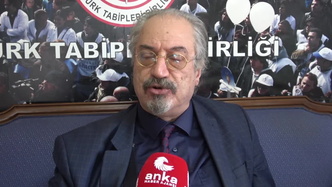 TTB GENEL SEKRETERİ PROF. DR. BULUT'TAN 'TURKOVAC' YORUMU: "ORTADA BİR AŞI YOK, AŞI OLDUĞU İDDİA EDİLEN BİR SOLÜSYON VAR"