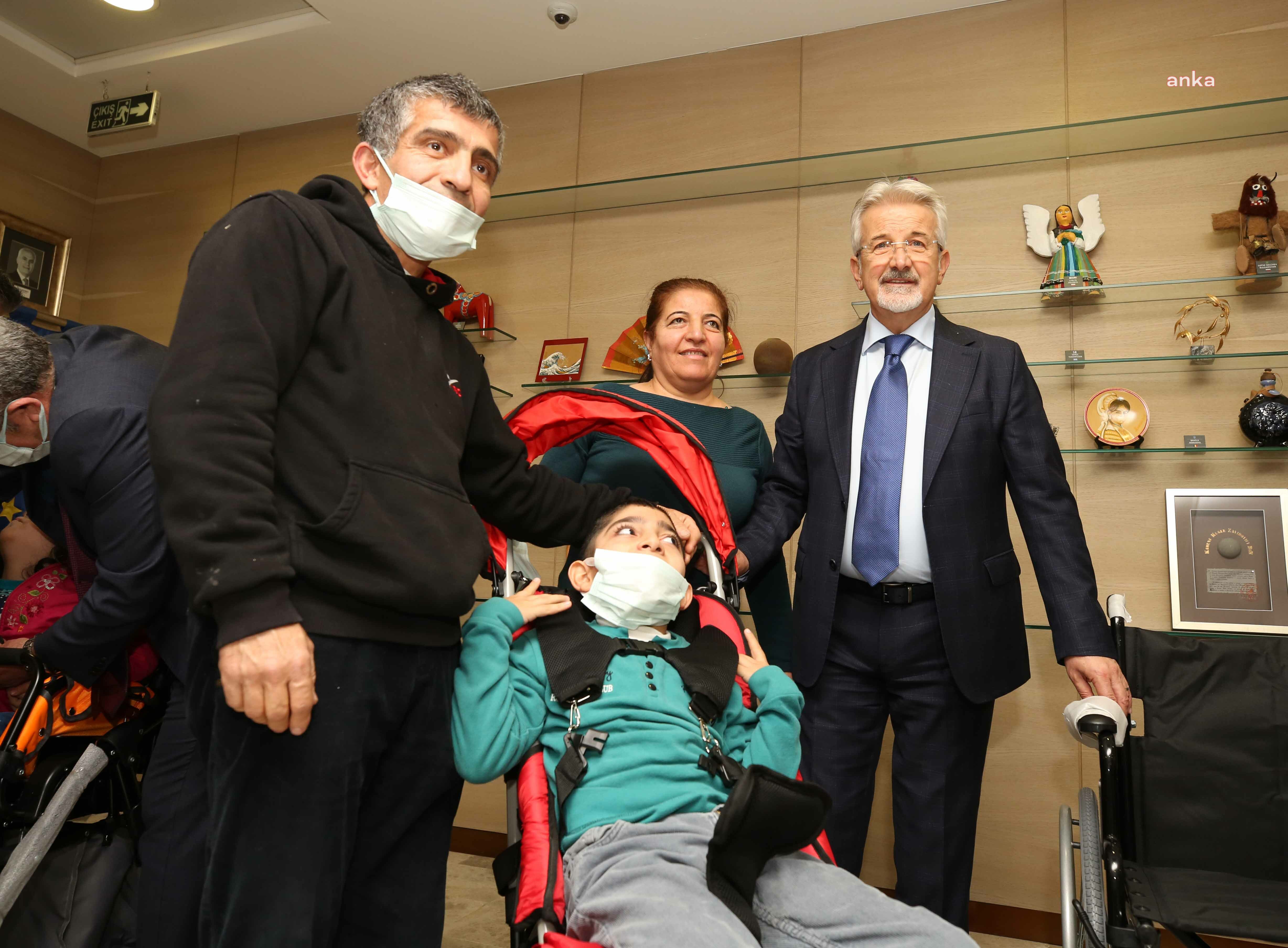 NİLÜFER'DE 7 İHTİYAÇ SAHİBİ ENGELLİ BİREY DAHA TEKERLEKLİ SANDALYESİNE KAVUŞTU