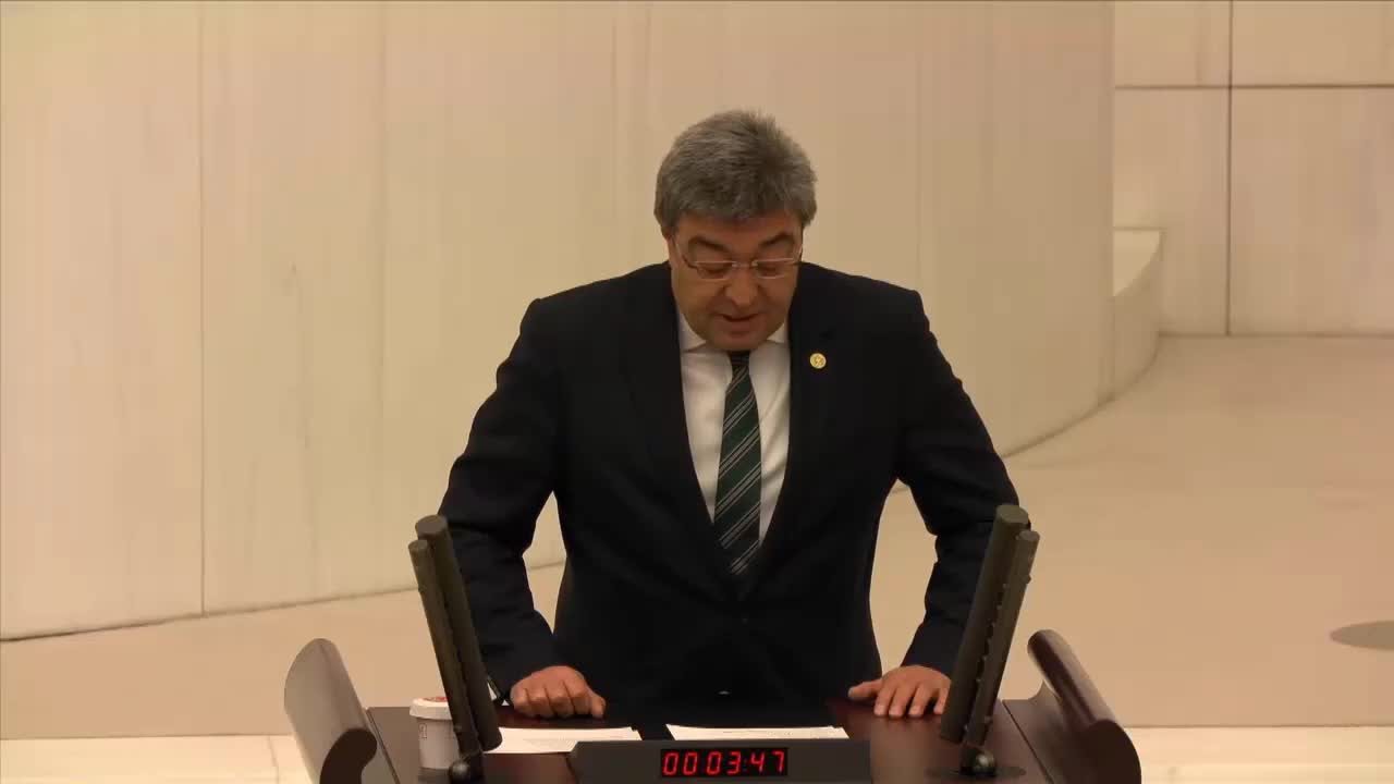 DURSUN ATAŞ: “BAŞARISIZLIĞIN FATURASI MARKETLERE, MANAVLARA, KASABA KESİLİYOR. 20 YILDIR ÜLKEYİ TEK BAŞINA YÖNETEN AKP’NİN HİÇ Mİ SUÇU YOK”