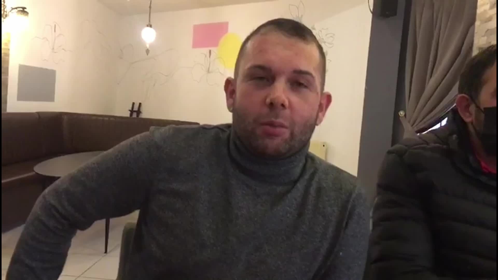 MANİSALI TEKEL BAYİSİ ÖZKAN: İŞLERİMİZ YARI YARIYA DÜŞMÜŞ VAZİYETTE. ESNAFIN DAYANACAK GÜCÜ DE TAHAMMÜLÜ DE KALMADI