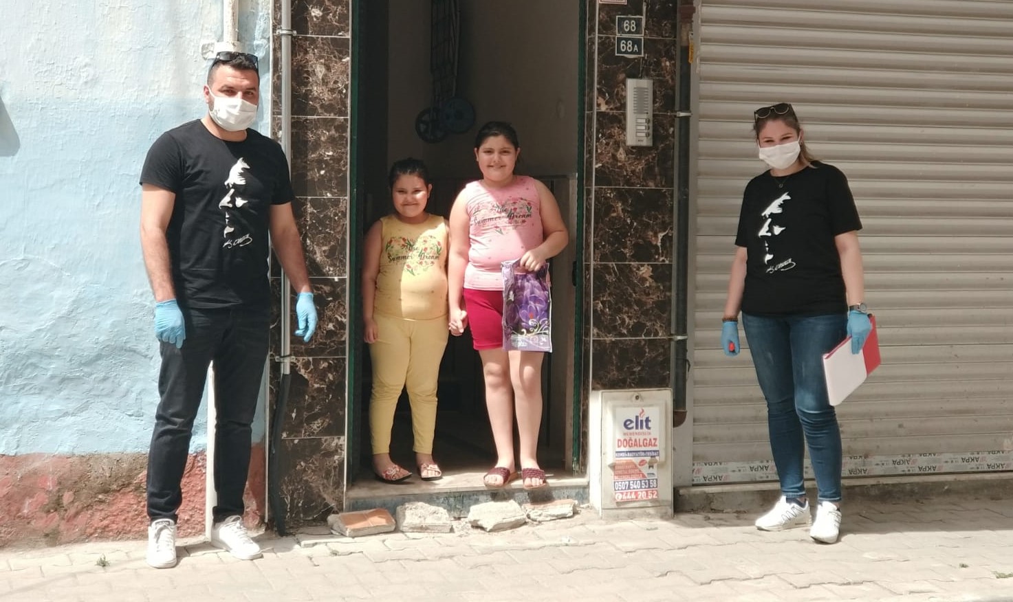 TURGUTLU'DA 4 BİN KİTAP HEDEFİNE ULAŞILDI