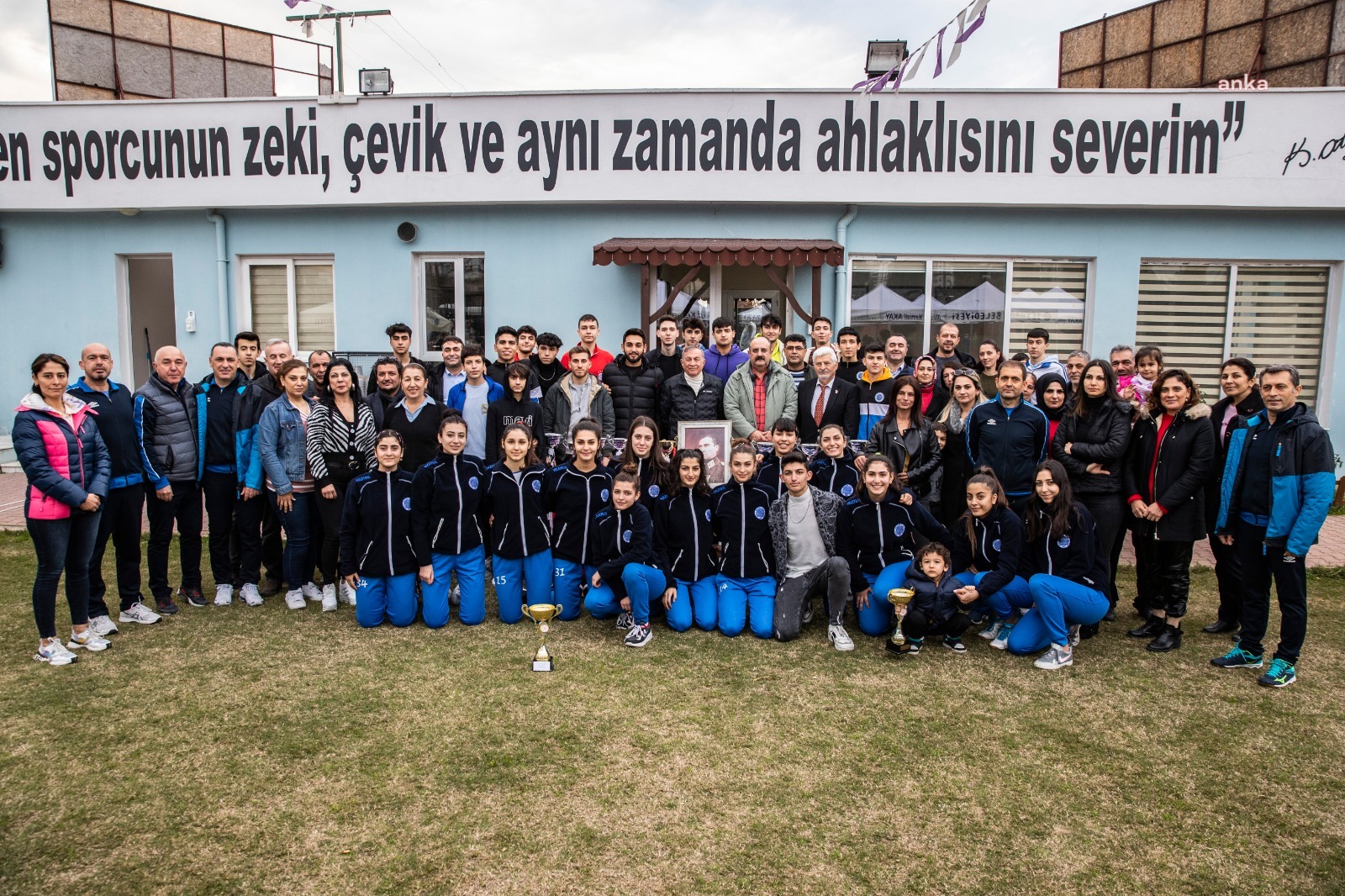 SEYHAN'IN VOLEYBOLCULARI YEMEKTE BULUŞTU