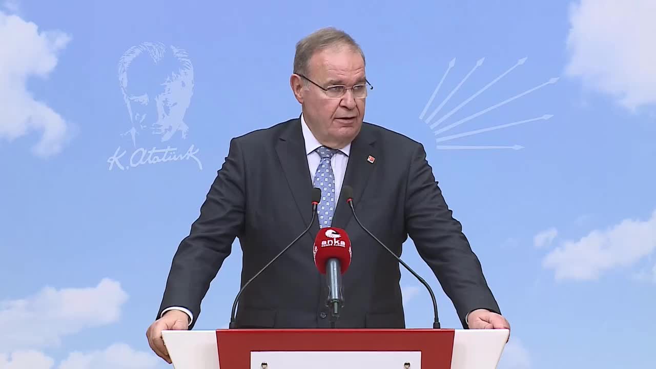 ÖZTRAK: "DOLAR ÇIKIYOR ZAM, DOLAR İNİYOR YİNE ZAM"