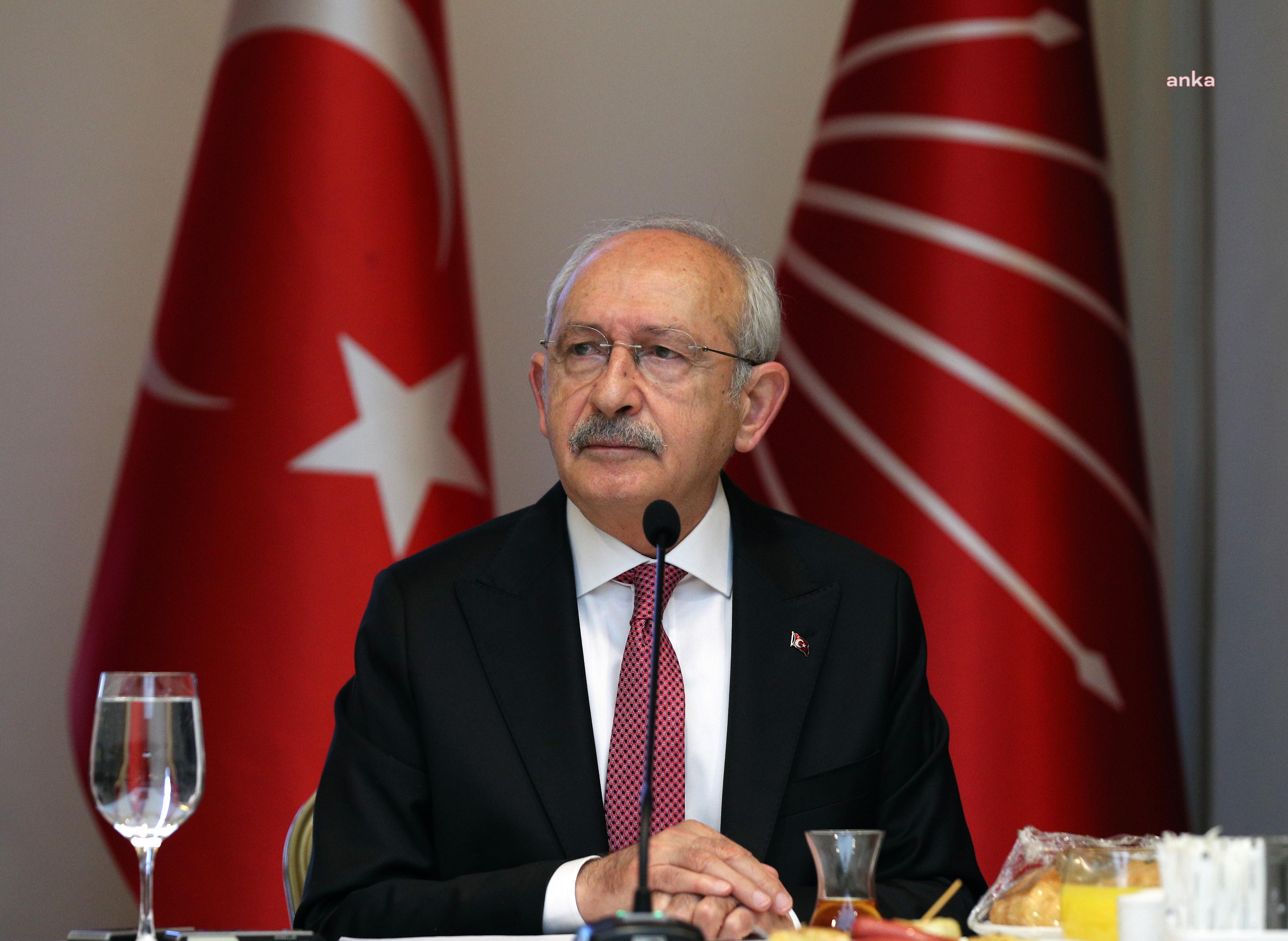 KILIÇDAROĞLU'NDAN ZİRAAT MÜHENDİSLERİNE: "MESLEĞİNİZİ MUTLULUKLA İCRA EDECEĞİNİZ GÜNLER ÇOK YAKIN"