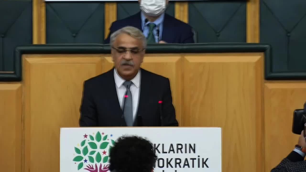 MİTHAT SANCAR'DAN "BAHÇELİ HATIRA ORMANI" TEPKİSİ: "DEVLET BAHÇELİ, DİYARBAKIR’A VE DİYARBAKIR HALKINA NE VERDİ?"