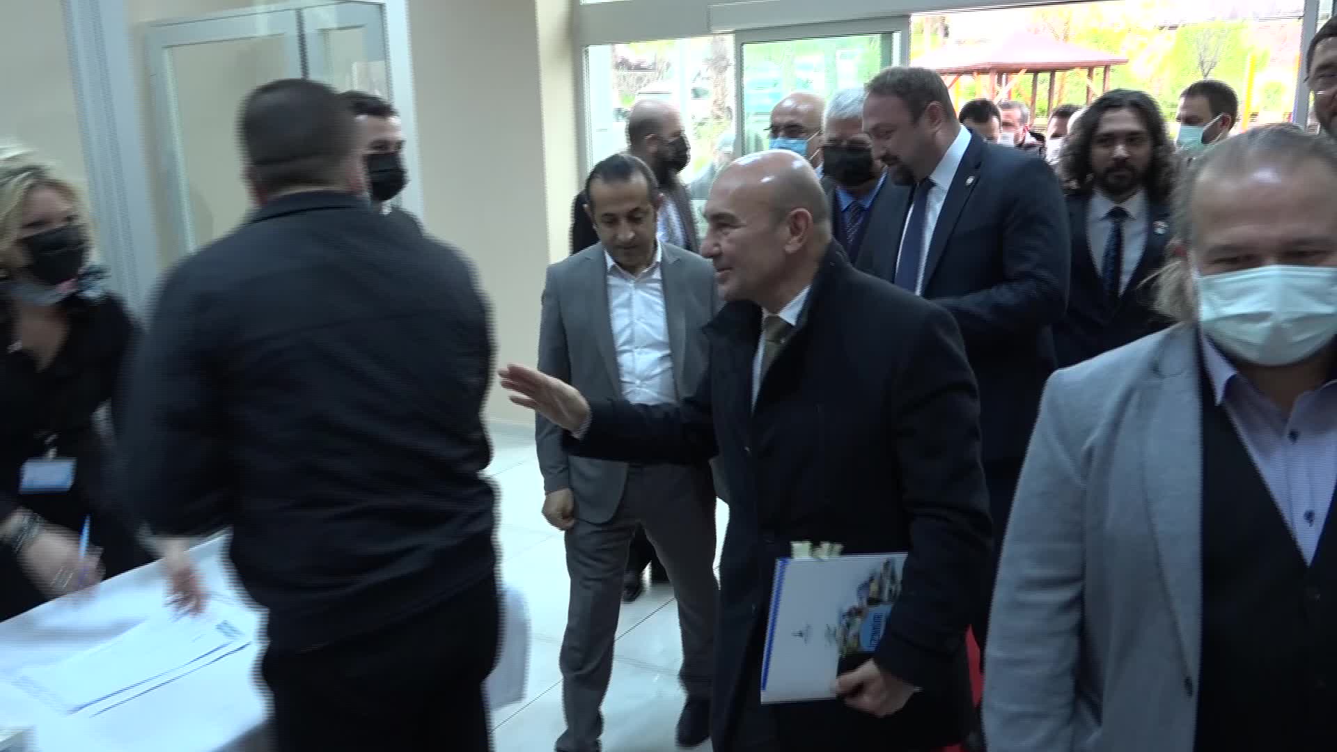 BAŞKAN SOYER ÇİĞLİ'DE STK TEMSİLCİLERİ VE MUHTARLARLA BULUŞTU