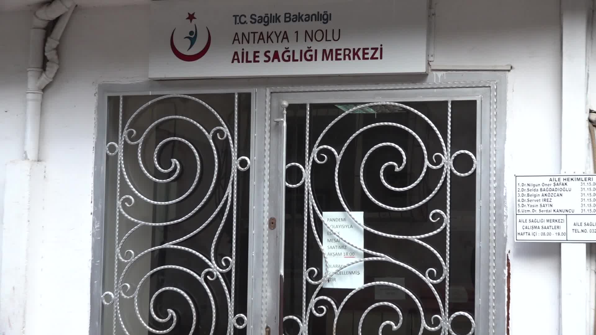 HATAY BÜYÜKŞEHİR BELEDİYE BAŞKANI SAVAŞ, BEŞİNCİ DOZ KORONAVİRÜS AŞISINI YAPTIRDI