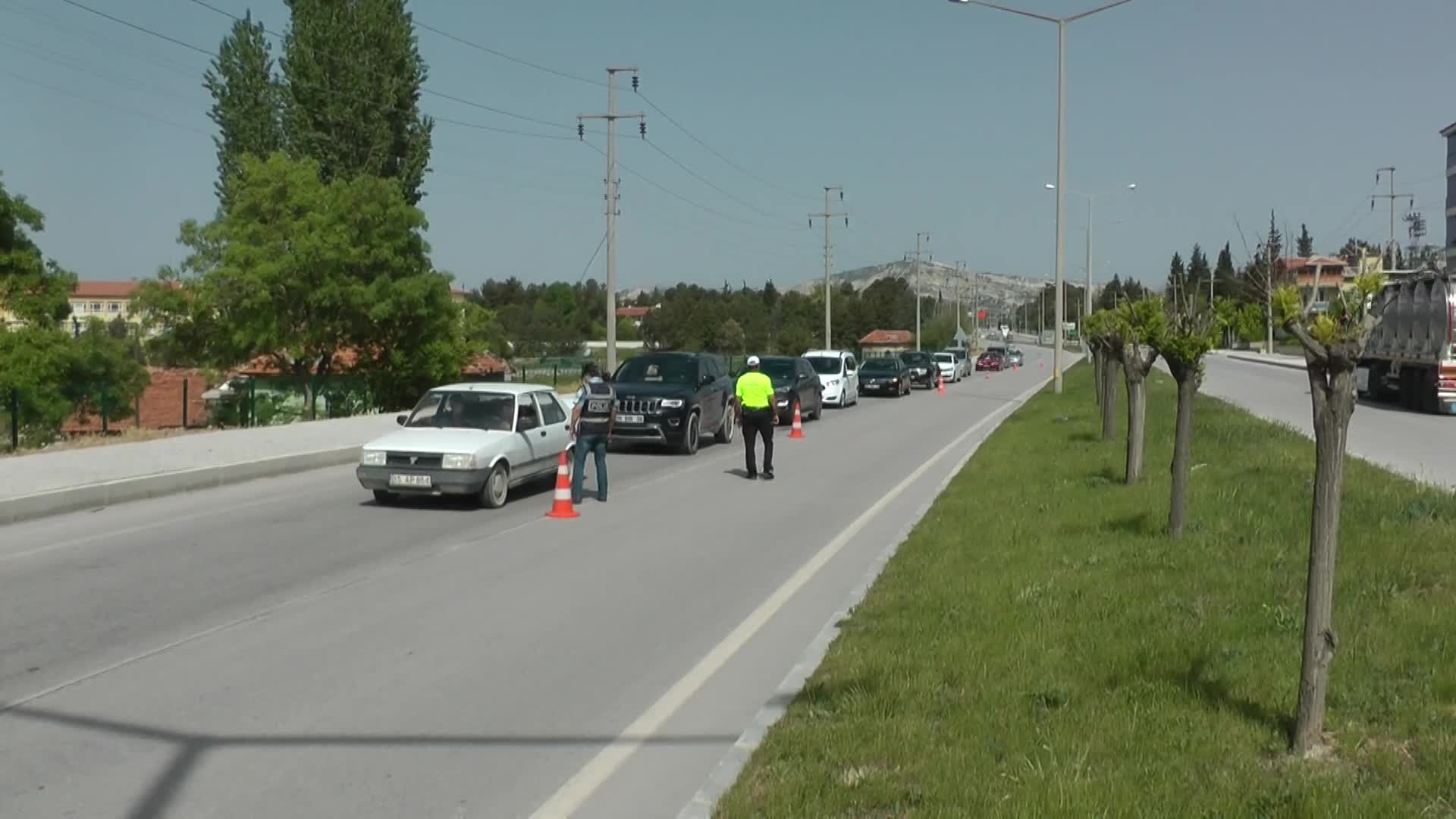 SOSYAL MESAFEYE UYMAYAN 2 BİN 260 KİŞİ HAKKINDA CEZAİ İŞLEM UYGULANDI