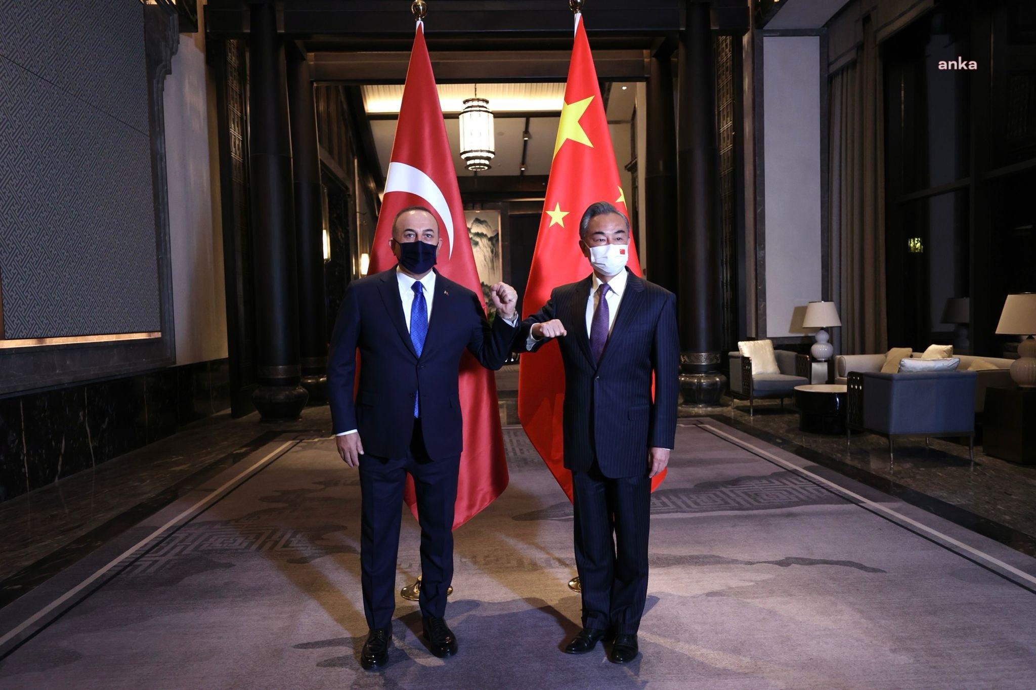 BAKAN ÇAVUŞOĞLU ÇİN DIŞİŞLERİ BAKANI'YLA GÖRÜŞTÜ