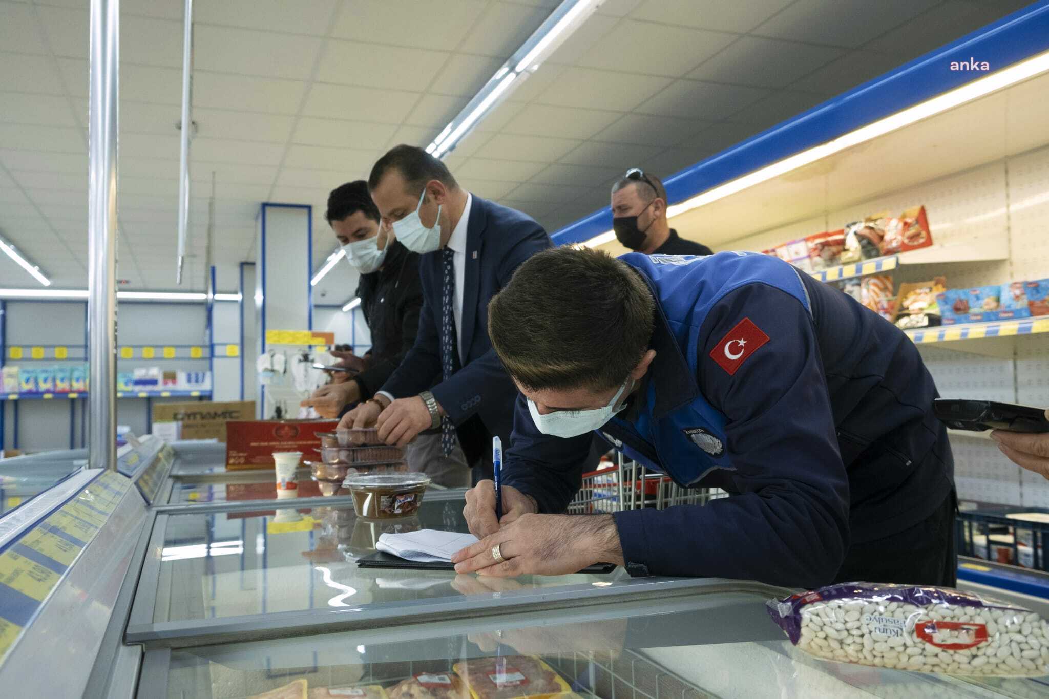 DİDİM’DE ZİNCİR MARKETLER DENETLENİYOR