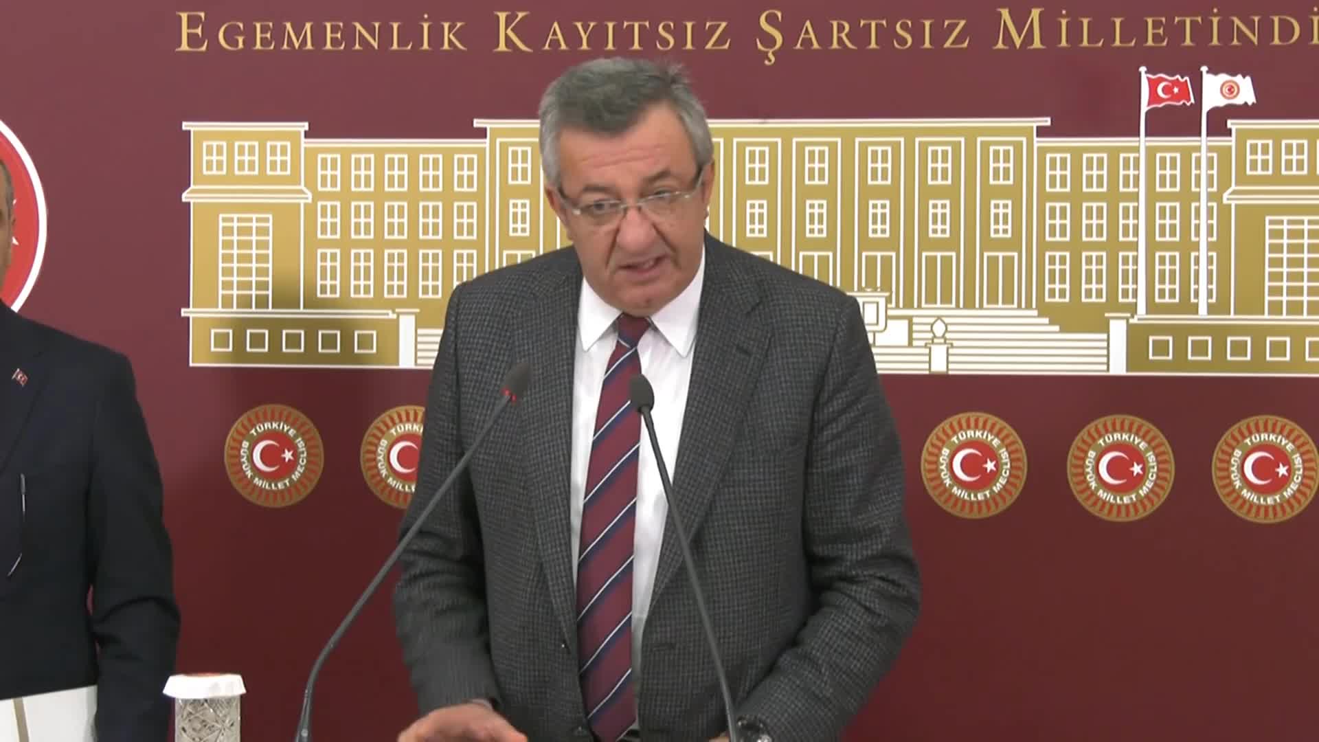 ALTAY: AK PARTİ'NİN GRUP BAŞKANVEKİLİ, VALİ VE KAYMAKAMLARA 'KAÇAK YURTLARA GÖZ YUMUN' TALİMATI VERİYOR