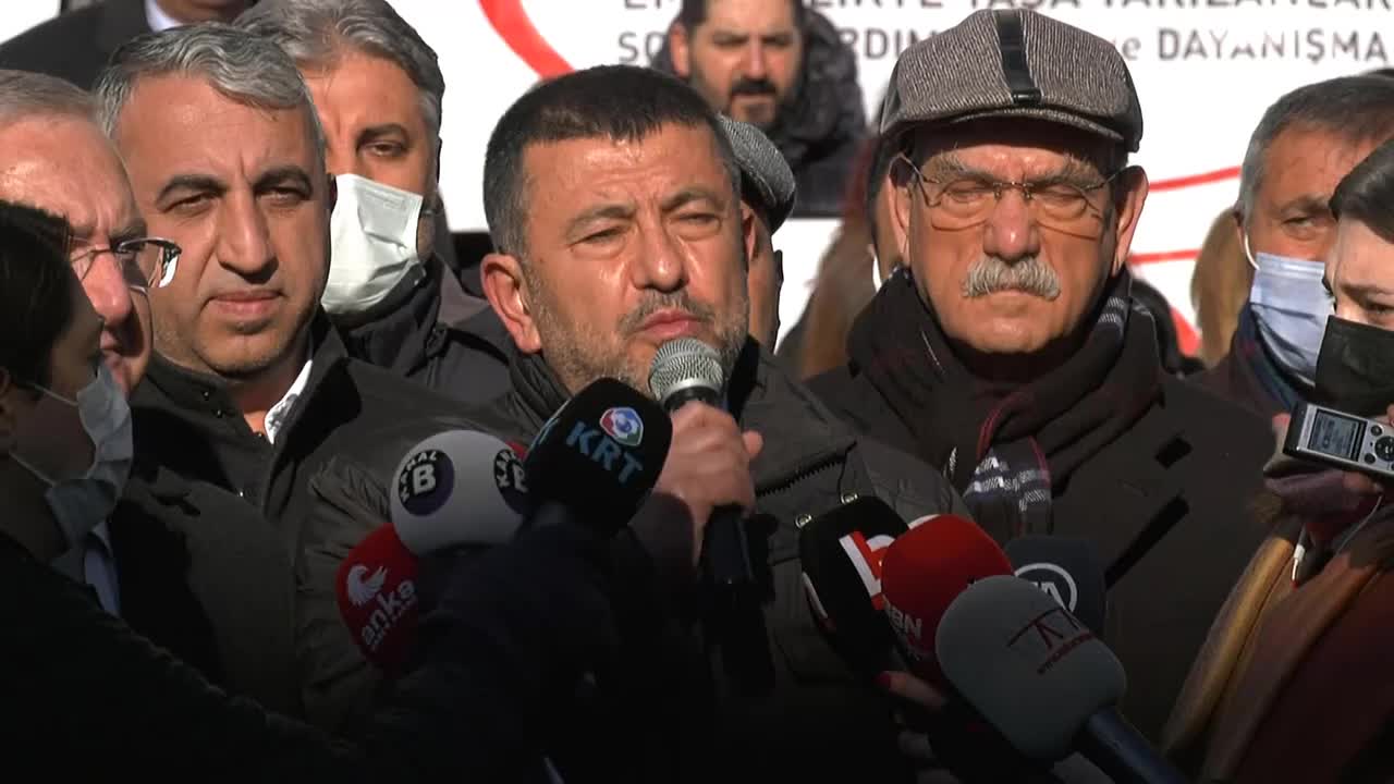 AĞBABA: “EYT’LİLER, İKTİDARDAN BİR LÜTUF, BİR BAHŞİŞ İSTEMİYOR, İŞE GİRERKEN HAK ETMİŞ OLDUKLARI HAKLARINI İSTİYOR”