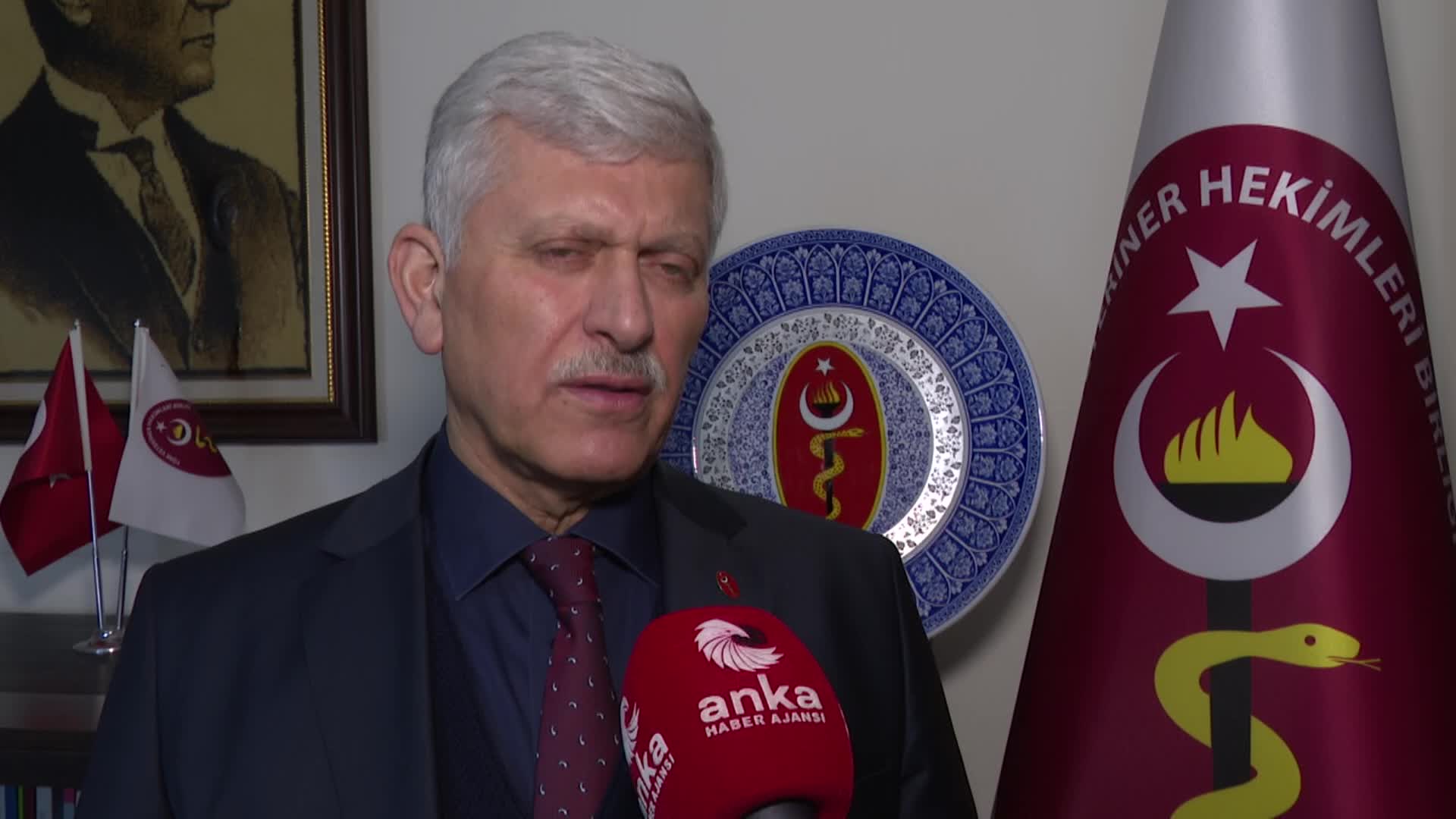 VETERİNER HEKİMLER BİRLİĞİ BAŞKANI EROĞLU’NDAN "SAHTE AŞI" AÇIKLAMASI: "ÜLKEMİZDEKİ AŞILARIN TAMAMI İTHAL. COVİD-19 VE İTHALAT SORUNU NEDENİYLE ARZDA SIKINTI OLDU"