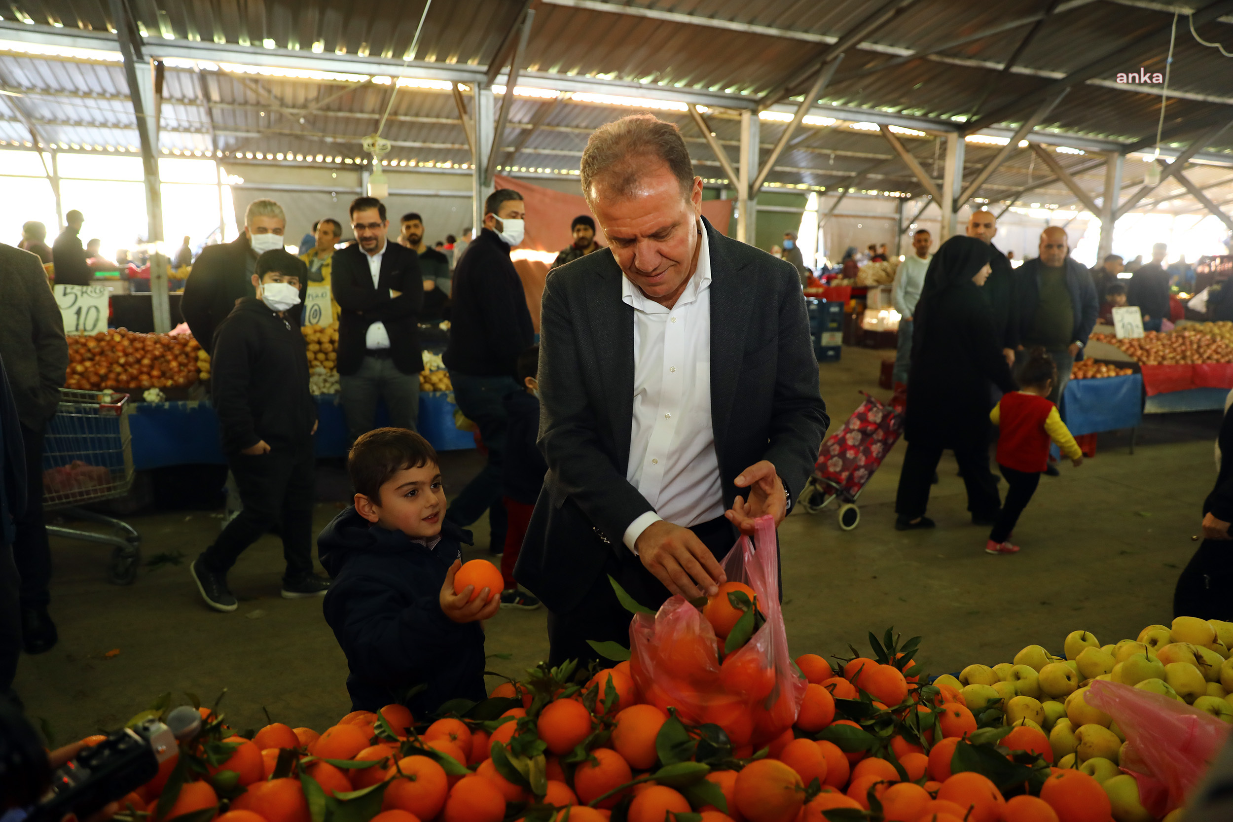 VAHAP SEÇER, HALKKENT’TEKİ SOSYAL YAŞAM MERKEZİ’Nİ İNCELEDİ