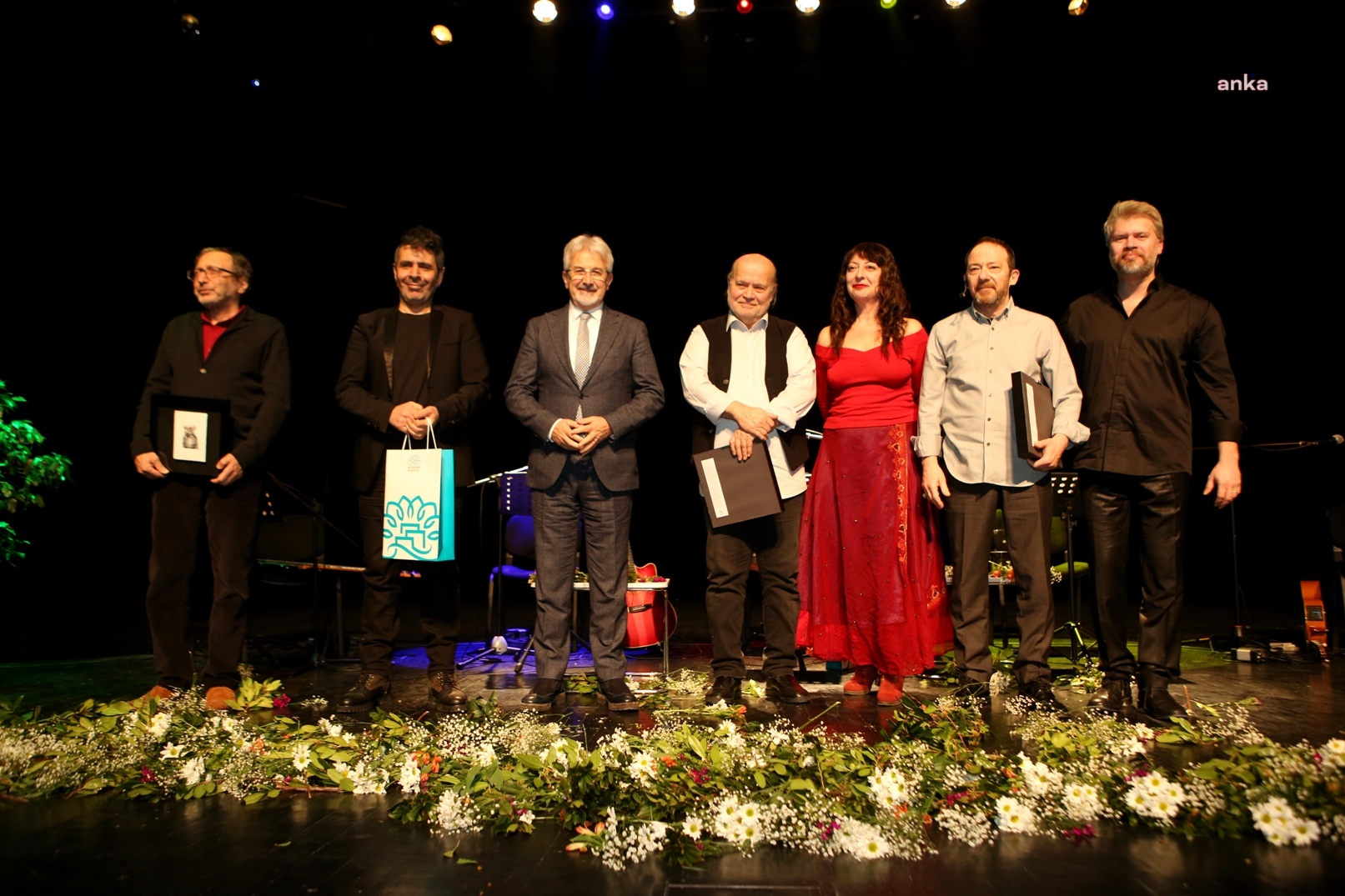NAZIM HİKMET 120. YAŞ GÜNÜNDE NİLÜFER'DE ANILDI