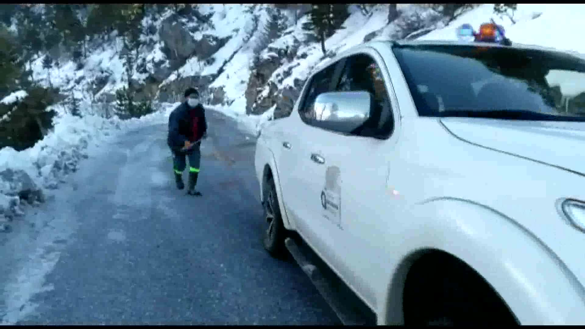ALANYA GÖKBEL YAYLASI’NDA KAR ESARETİ