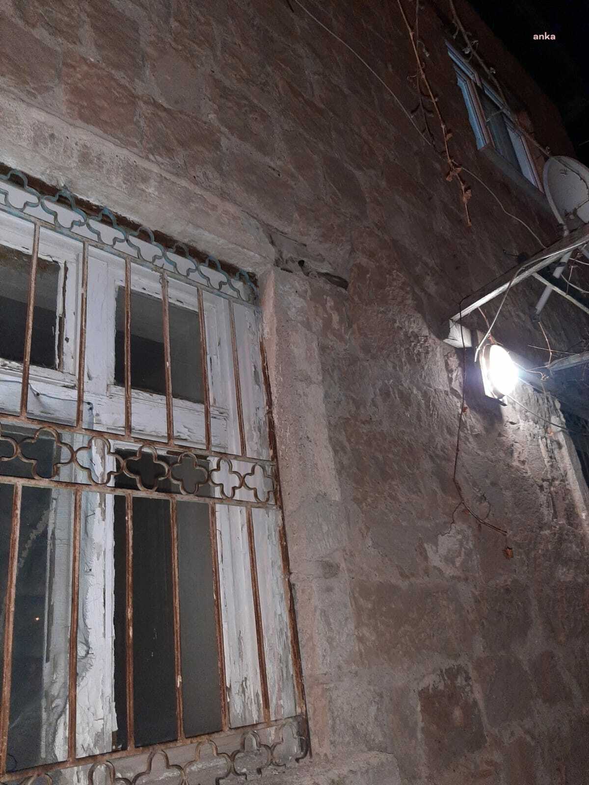 SARIOĞLAN VE BÜNYAN’DA HASAR TESPİT ÇALIŞMALARI SÜRÜYOR: 100’E YAKIN YAPIDA CİDDİ HASAR