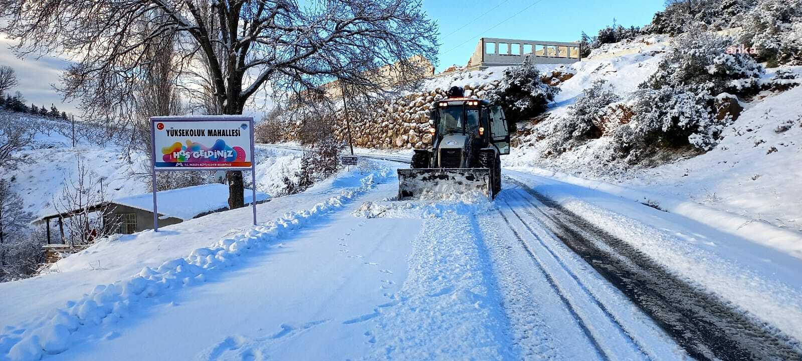 MERSİN BÜYÜKŞEHİR, KAR MESAİSİNİ SÜRDÜRÜYOR