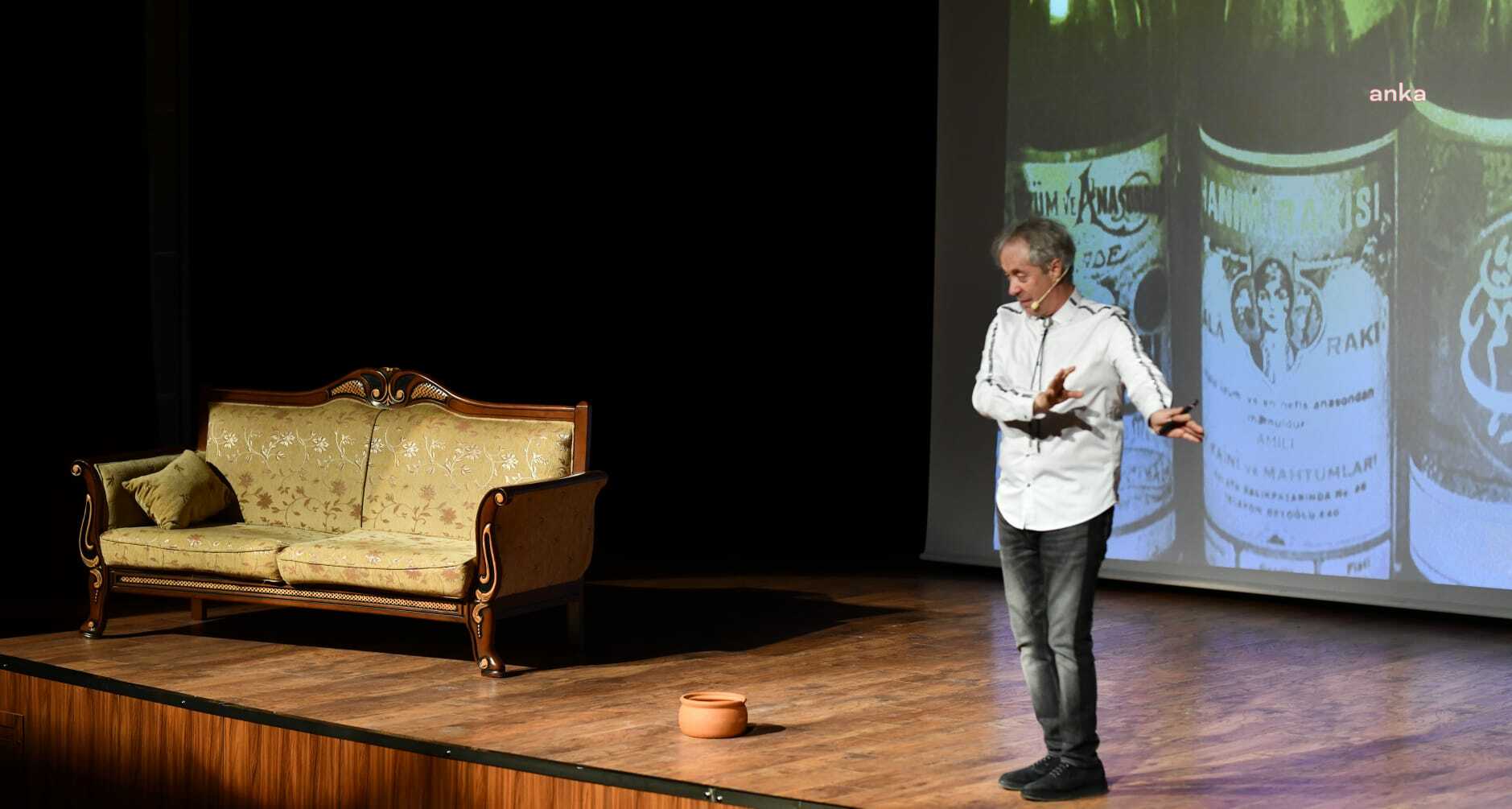 ESENYURT EDEBİYAT VE SANAT FESTİVALİ DEVAM EDİYOR