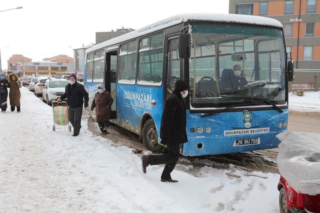 ODUNPAZARI’NDA PAZAR YERLERİNE ÜCRETSİZ SERVİS UYGULAMASI YENİDEN BAŞLIYOR