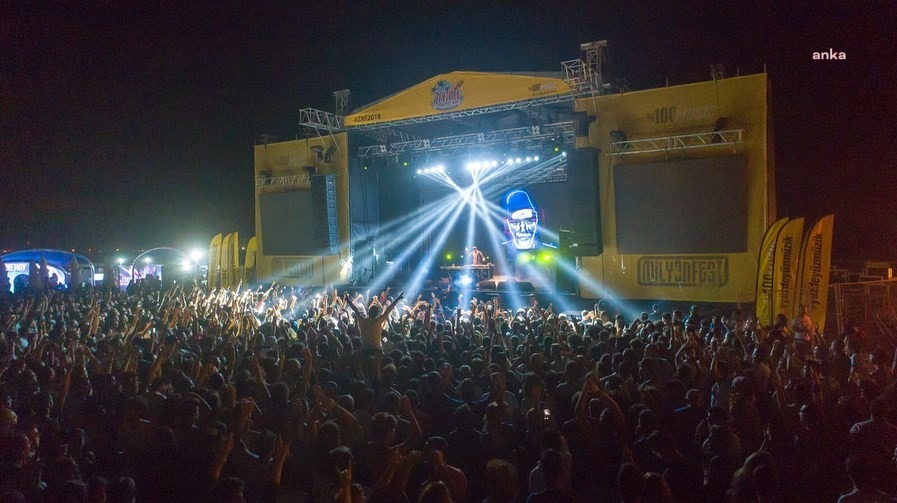 ZEYTİNLİ ROCK FESTİVALİ'NİN YENİ ADRESİ BURHANİYE
