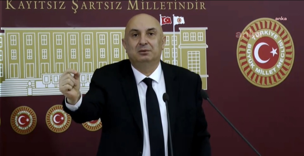 ERDOĞAN’IN TAZMİNATA MAHKUM EDİLEN SÖZLERİNİ ERDOĞAN’A KARŞI KULLANAN  ÖZKOÇ’A DA TAZMİNAT