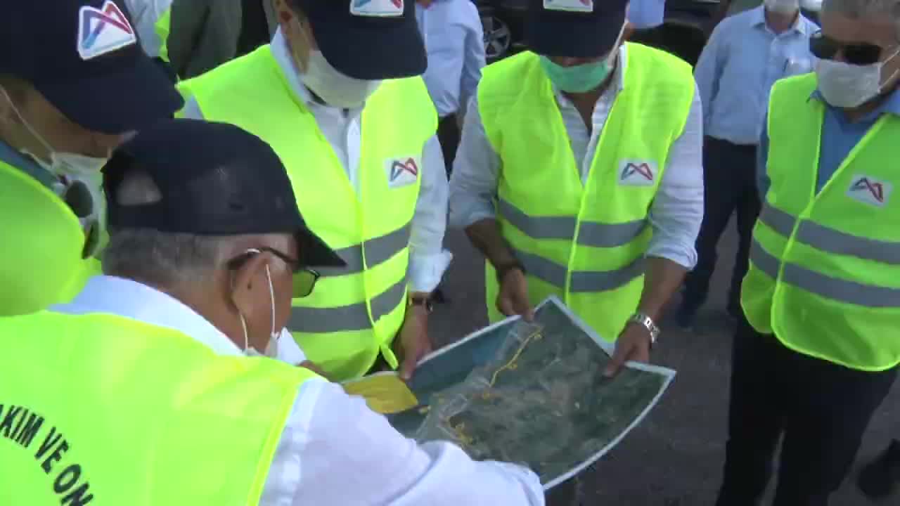 ESENYURT’TA CADDE VE SOKAKLAR YENİLENİYOR