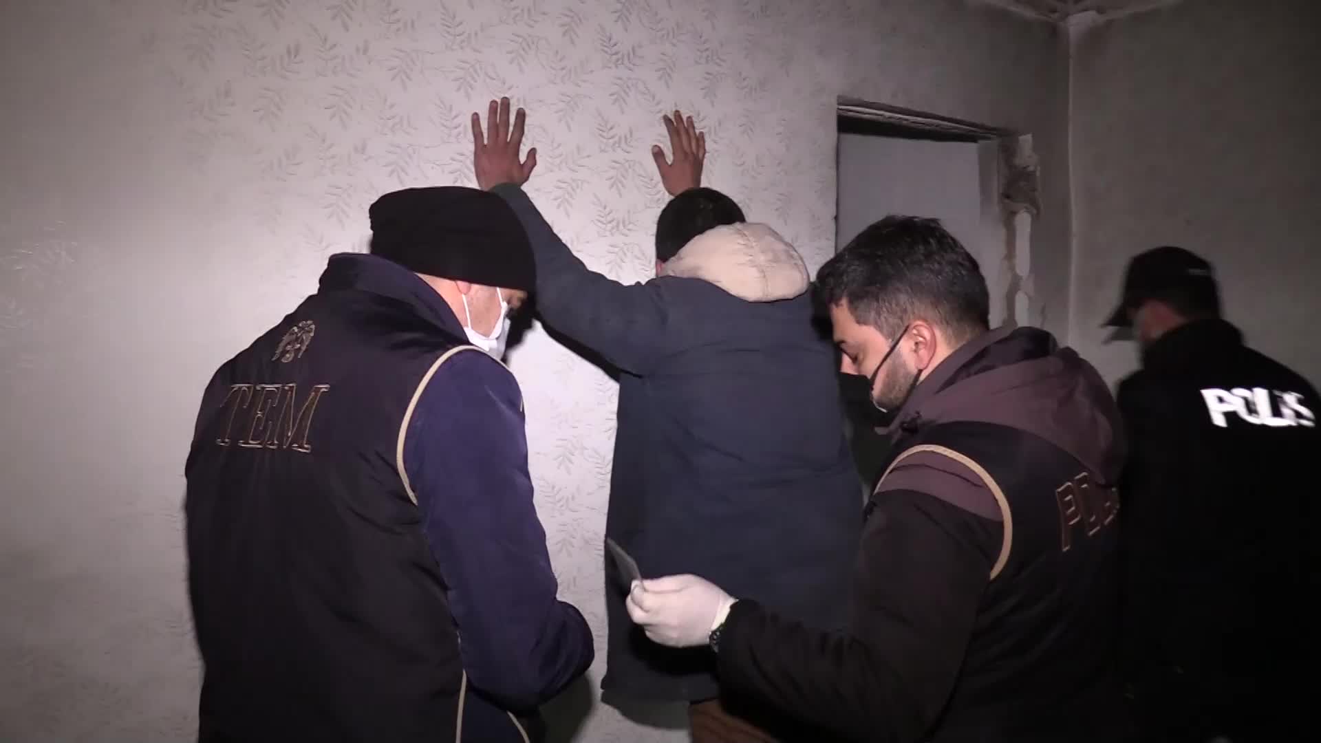 İÇİŞLERİ BAKANLIĞI: 81 İLDE YAPILAN HUZUR OPERASYONUNDA 968 ARANAN KİŞİ YAKALANDI