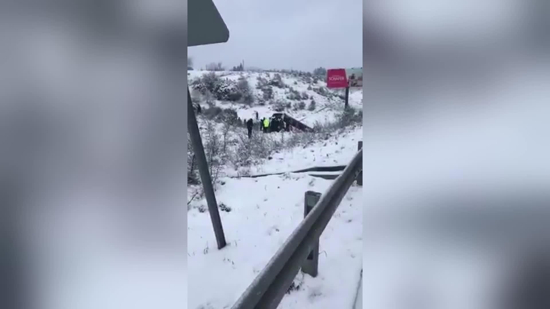 GENÇ ÖĞRETMEN OTOBÜS KAZASINDA HAYATINI KAYBETTİ