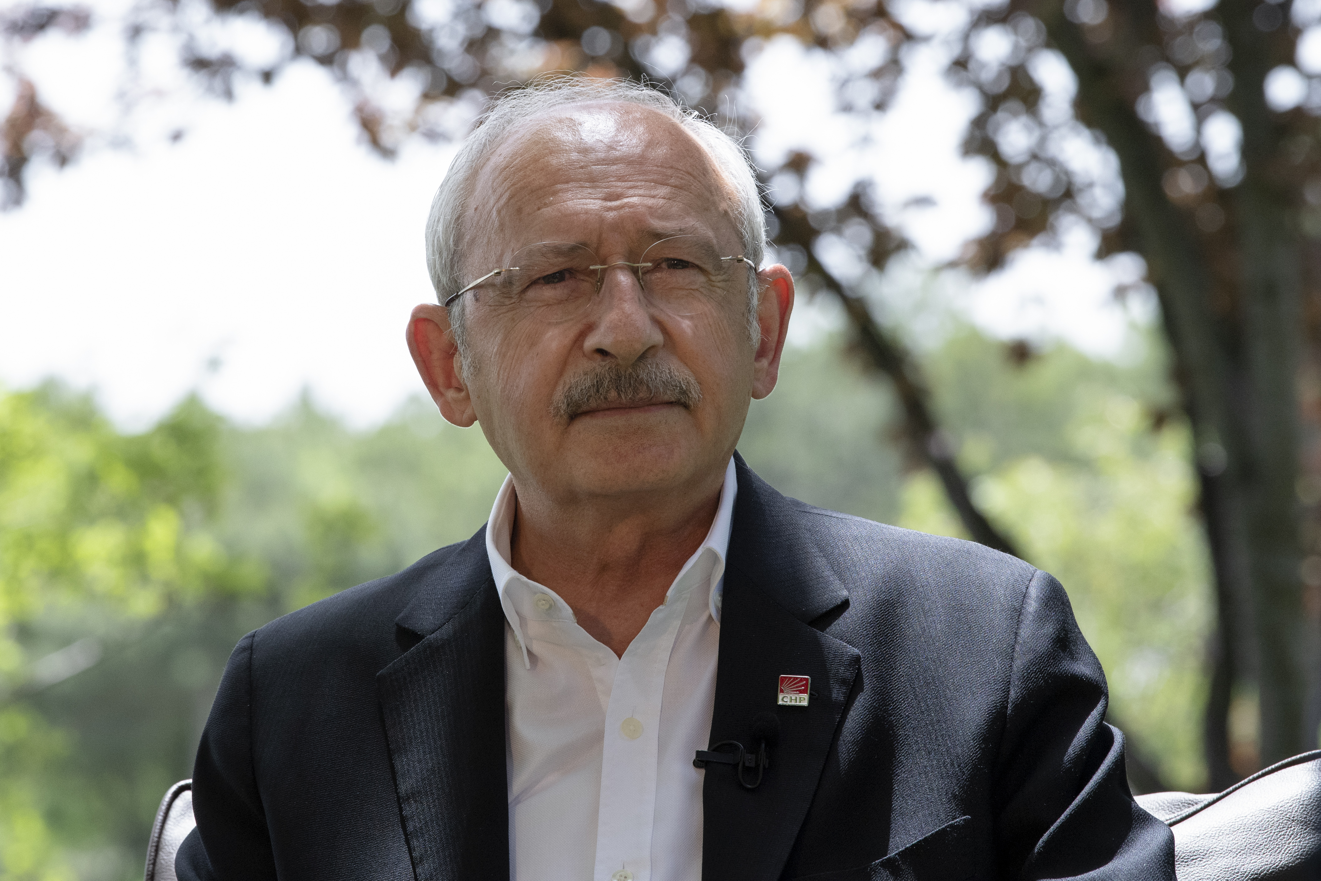 KILIÇDAROĞLU: AİLEDE BABAMIN YANINDA EŞİYLE  İLK KONUŞAN BENİM